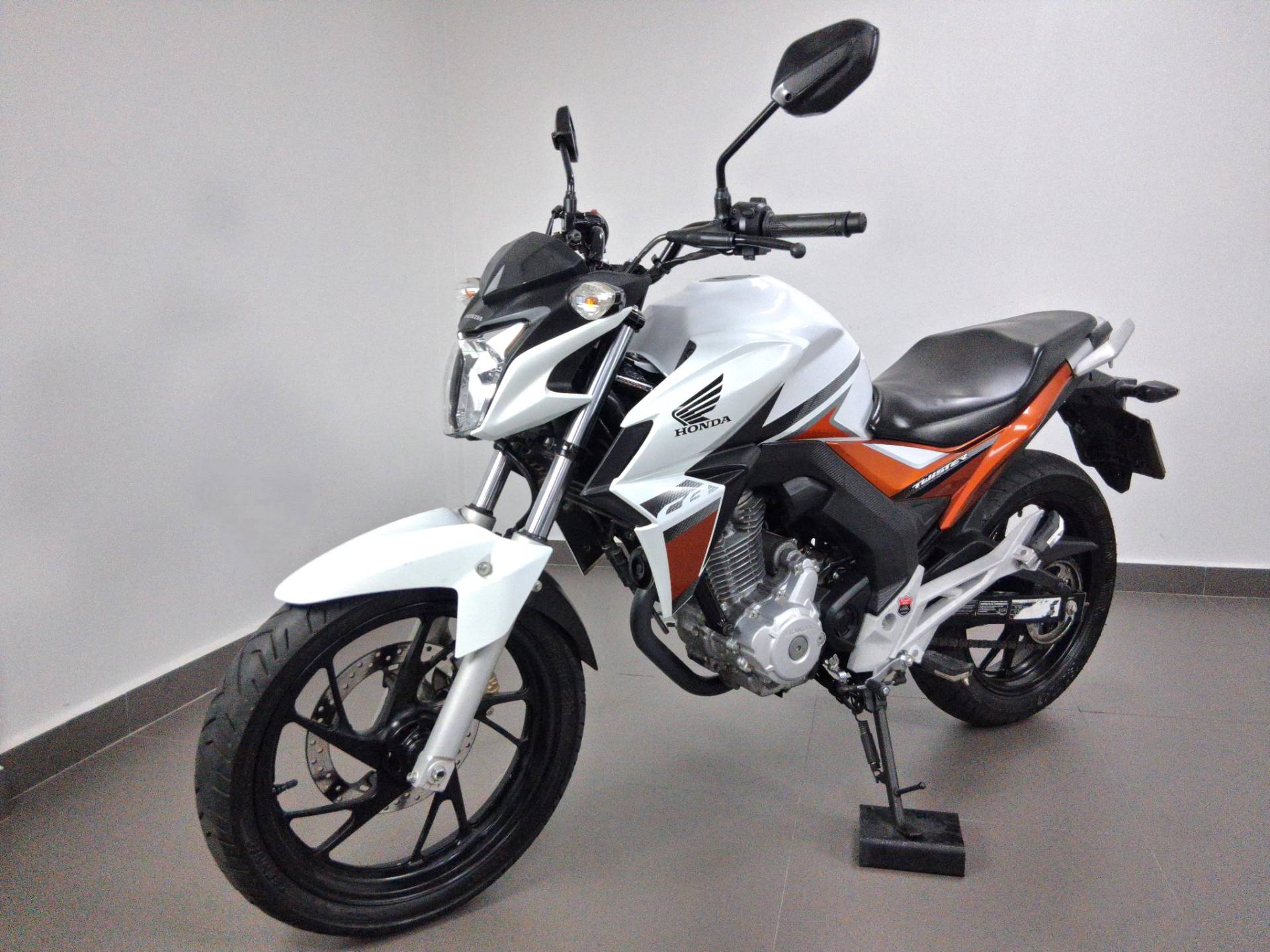 HONDA CB TWISTER