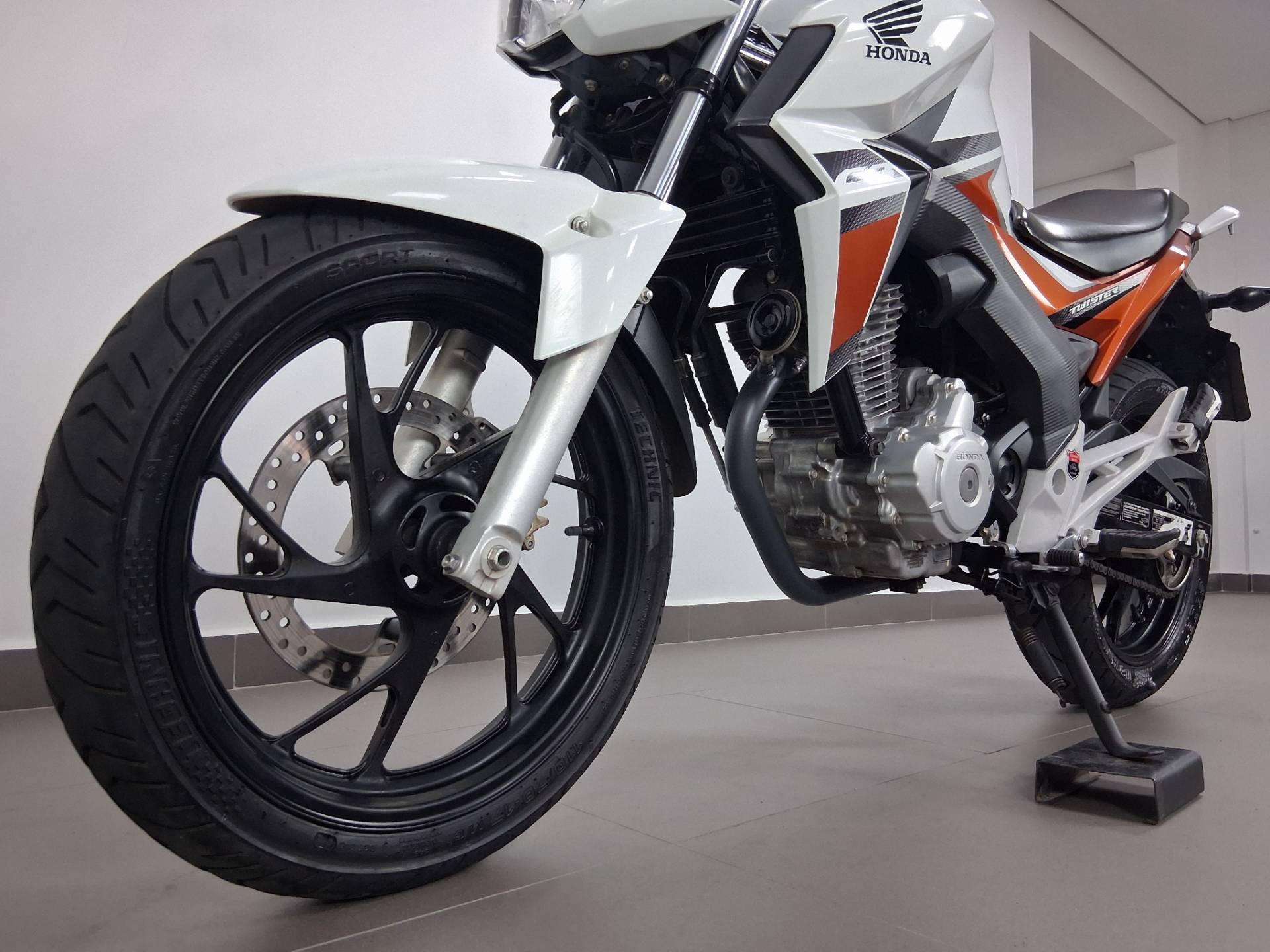 HONDA CB TWISTER