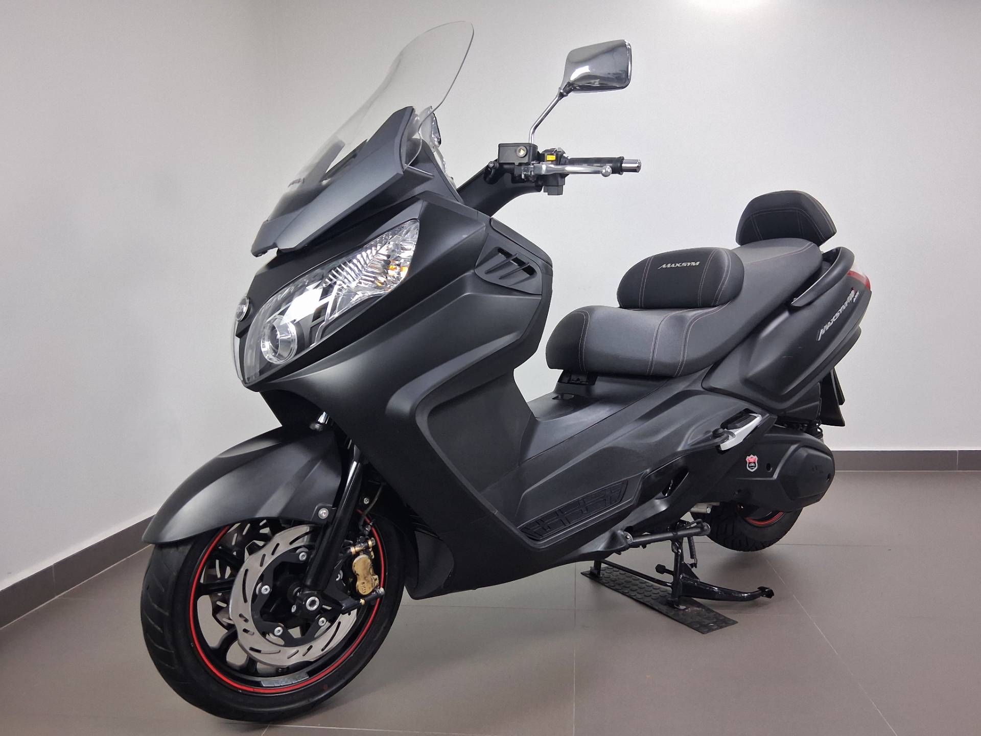 DAFRA MAXSYM 400i