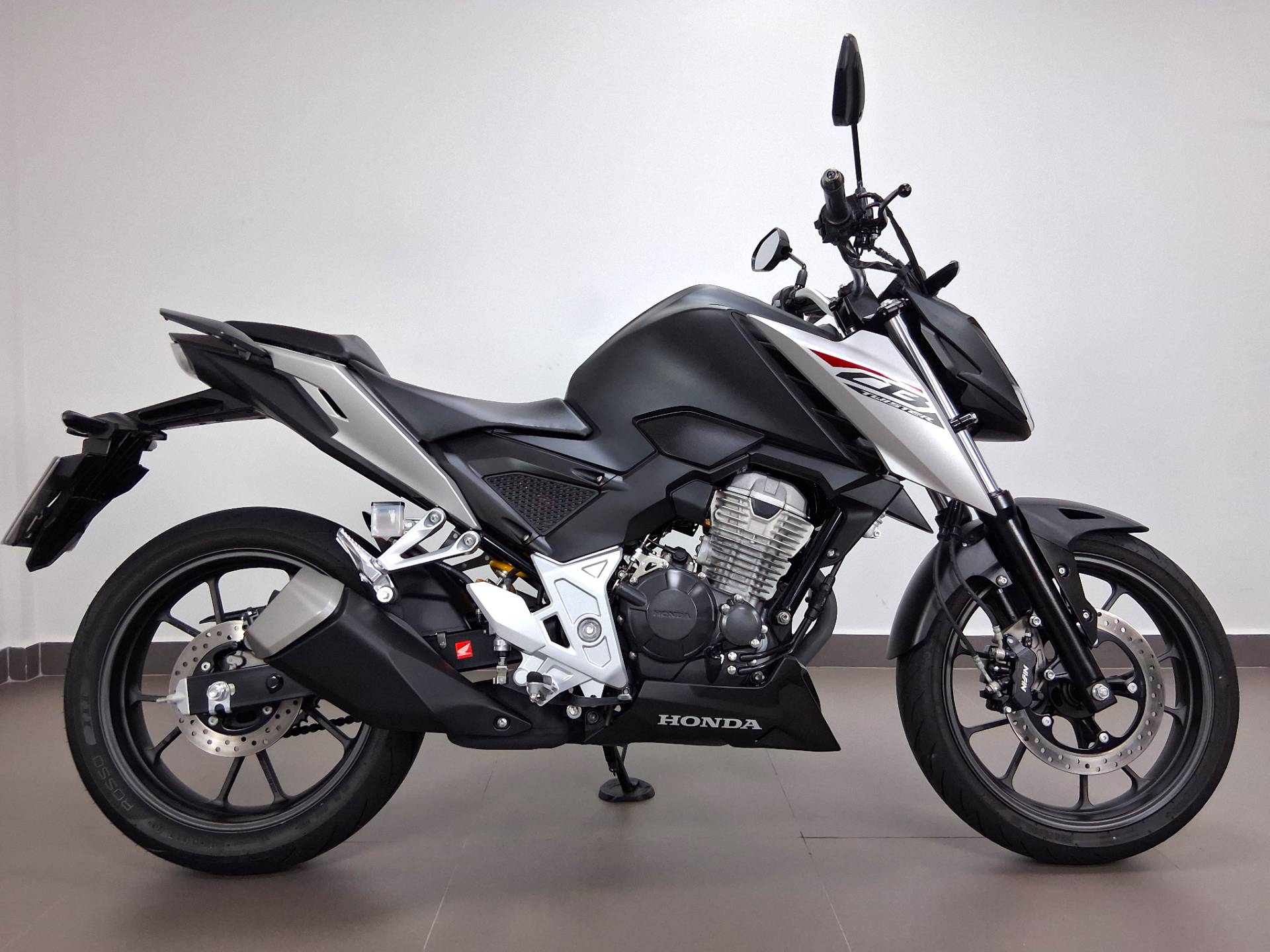 HONDA CB 300F TWISTER CBS