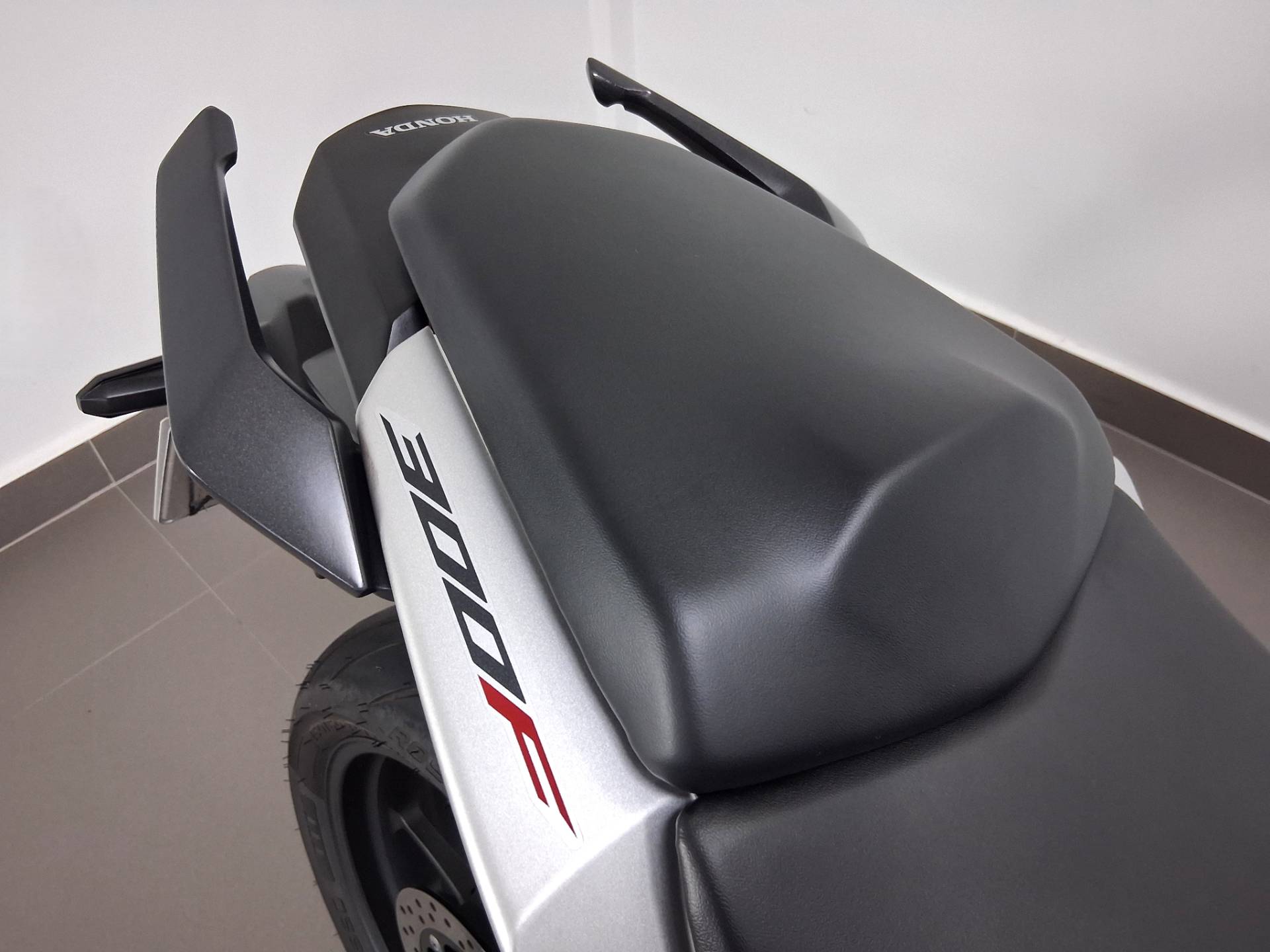 HONDA CB 300F TWISTER CBS