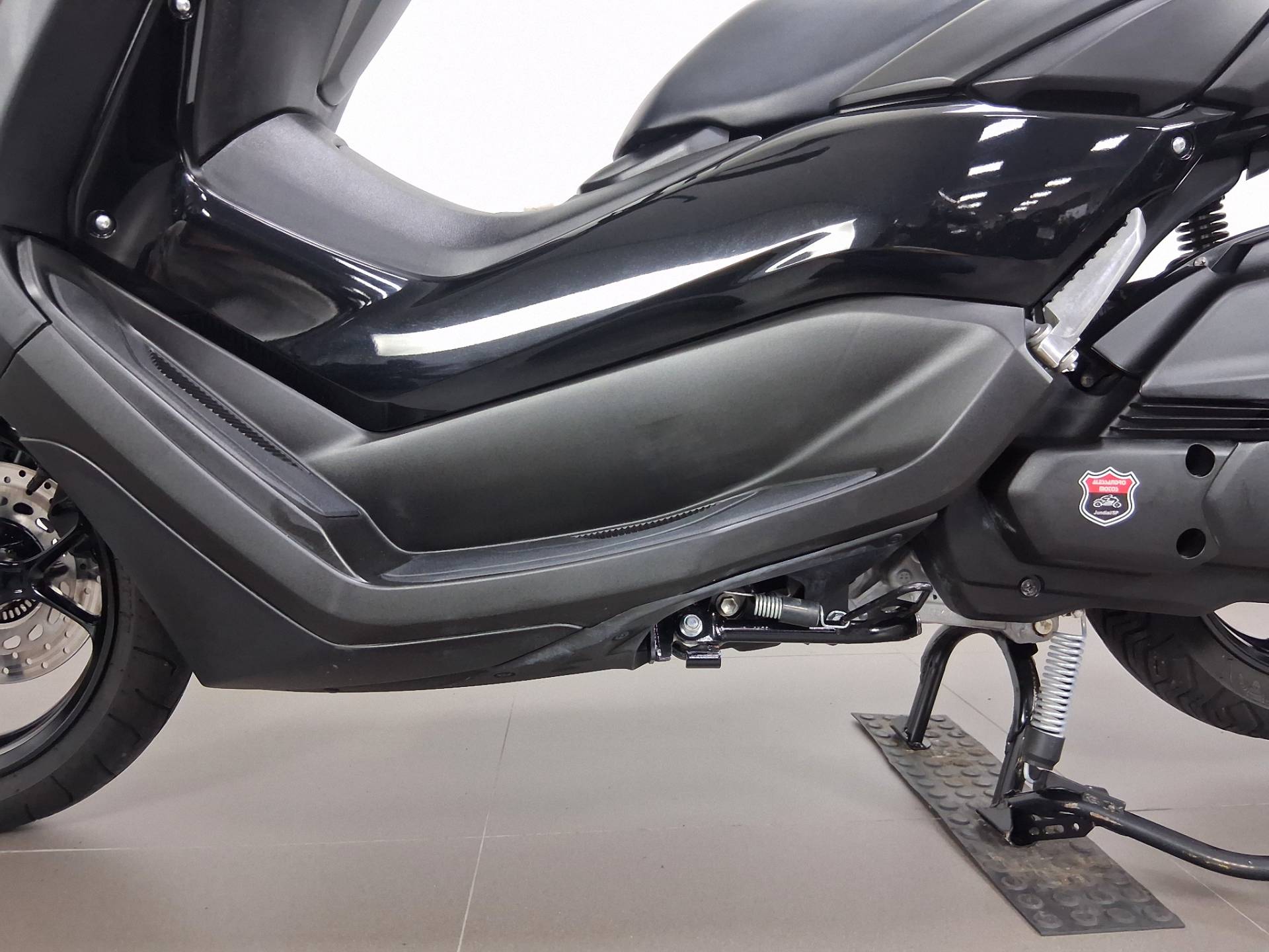 YAMAHA NMAX CONNECTED 160 ABS