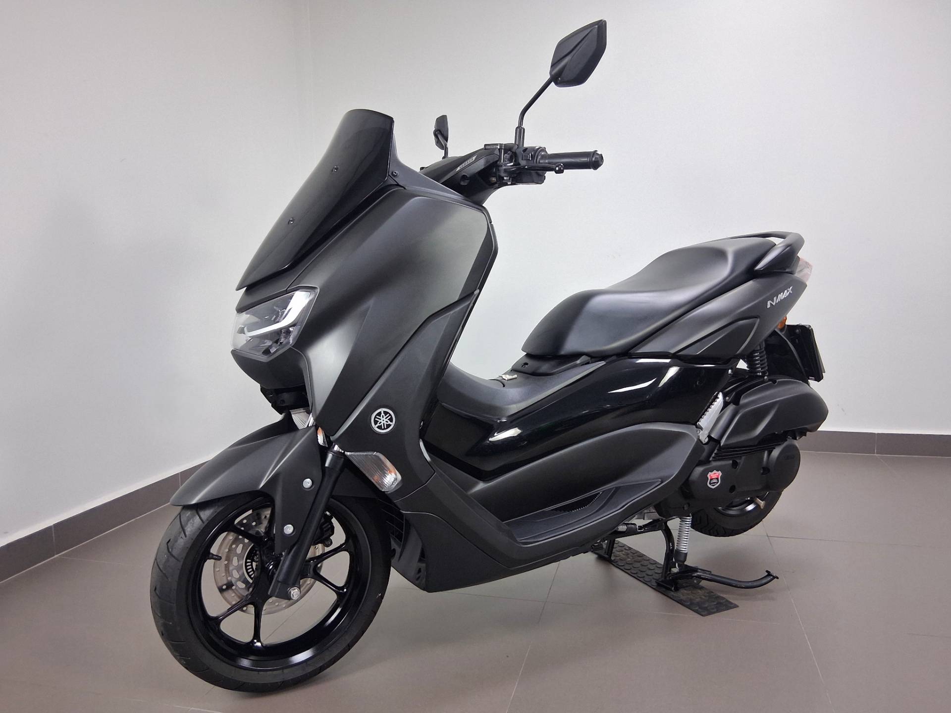 YAMAHA NMAX CONNECTED 160 ABS