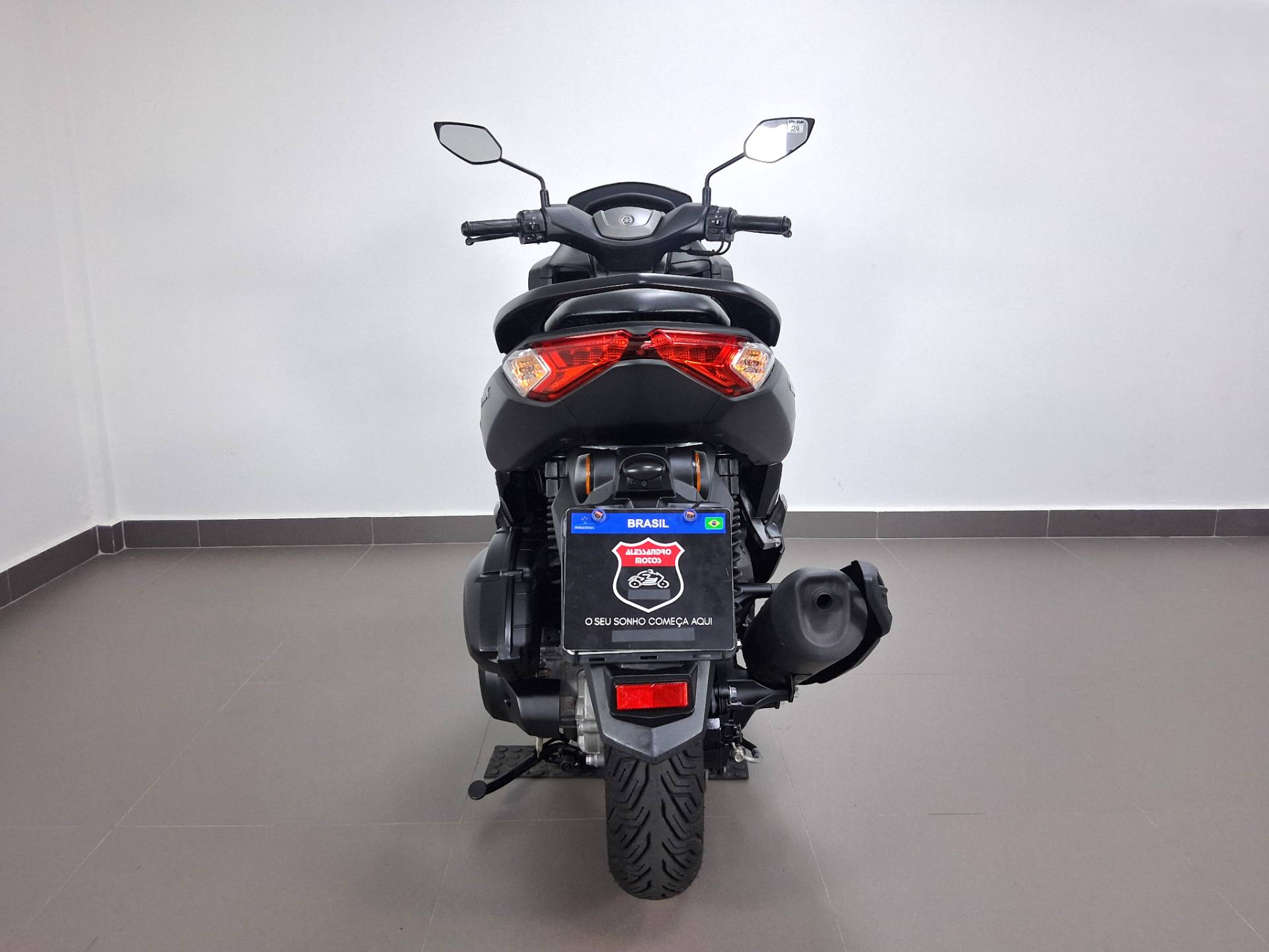 YAMAHA NMAX CONNECTED 160 ABS