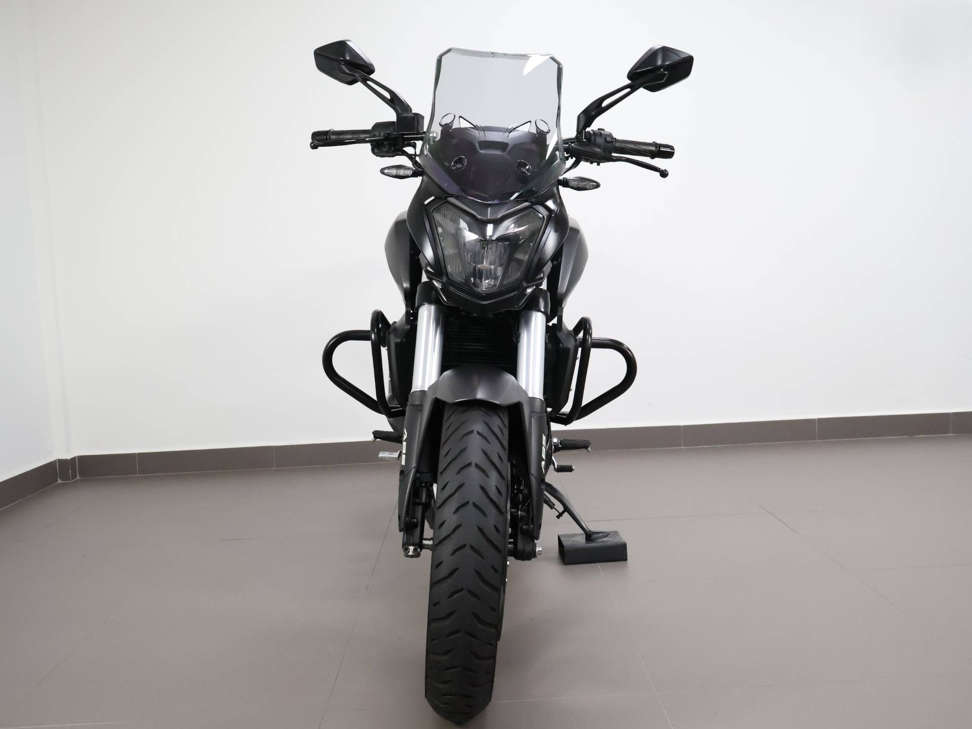 BAJAJ DOMINAR 400