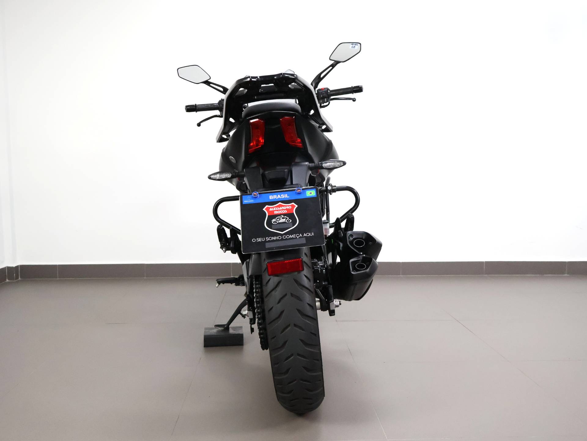 BAJAJ DOMINAR 400