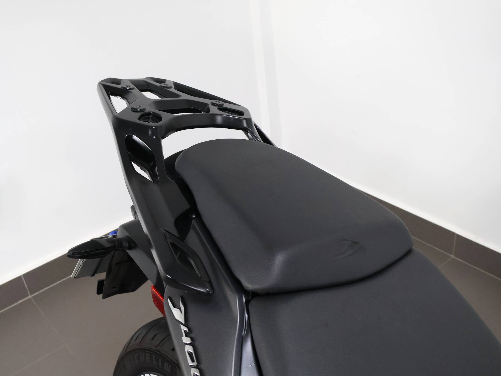 BAJAJ DOMINAR 400