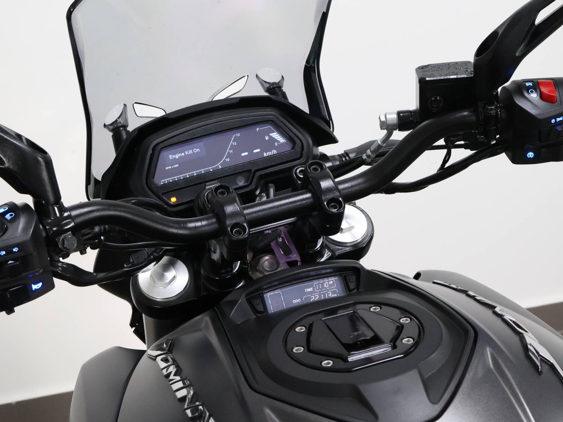 BAJAJ DOMINAR 400