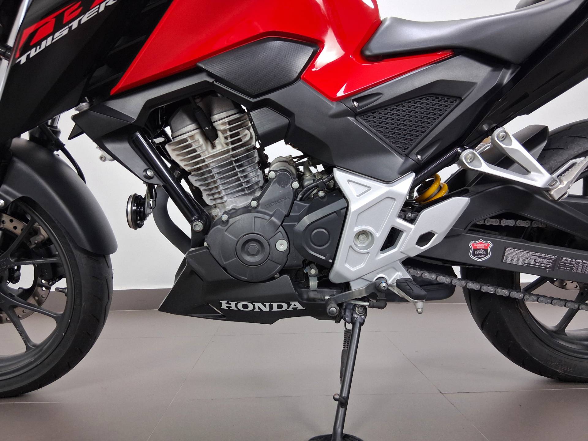 HONDA CB 300F TWISTER CBS