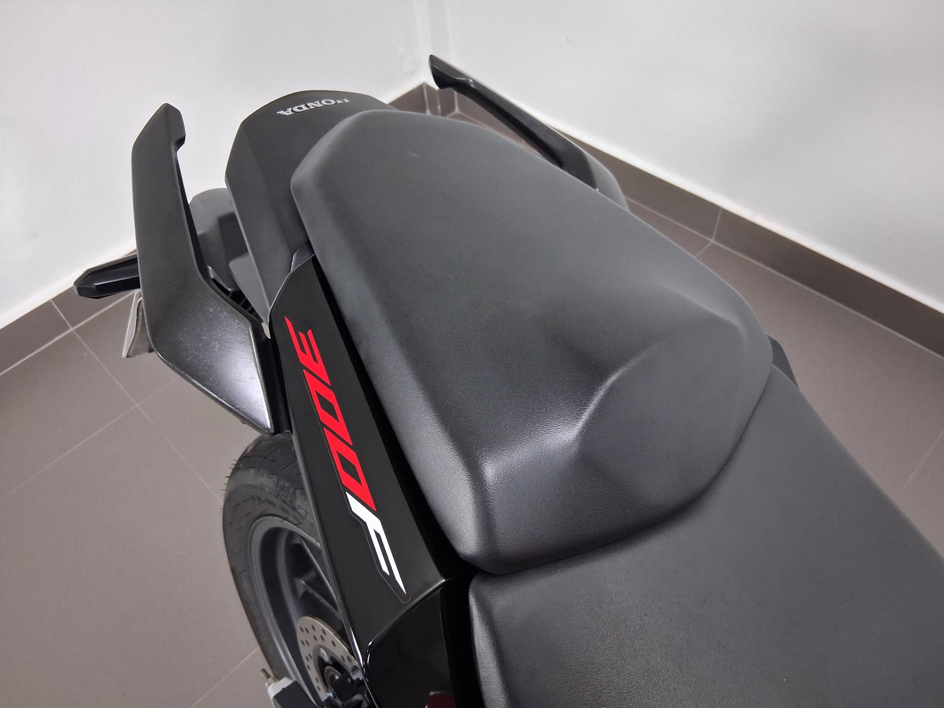 HONDA CB 300F TWISTER CBS