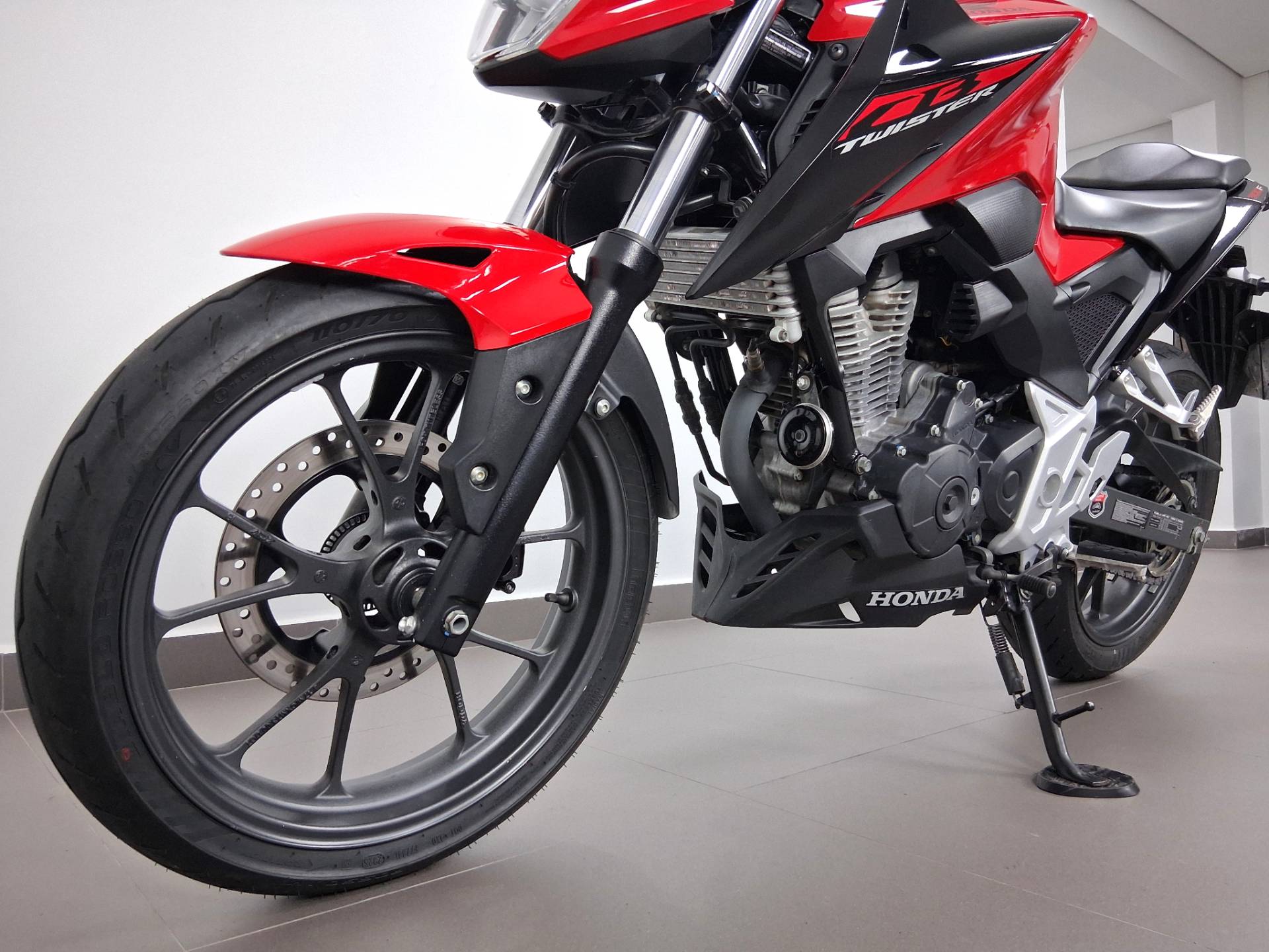 HONDA CB 300F TWISTER CBS