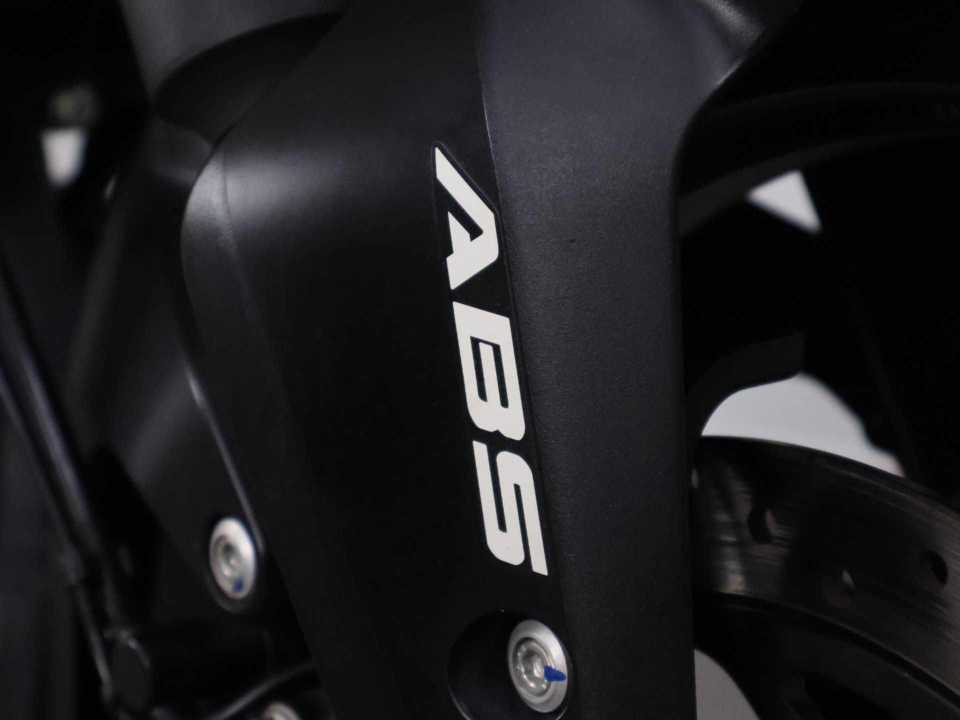 BAJAJ DOMINAR 200