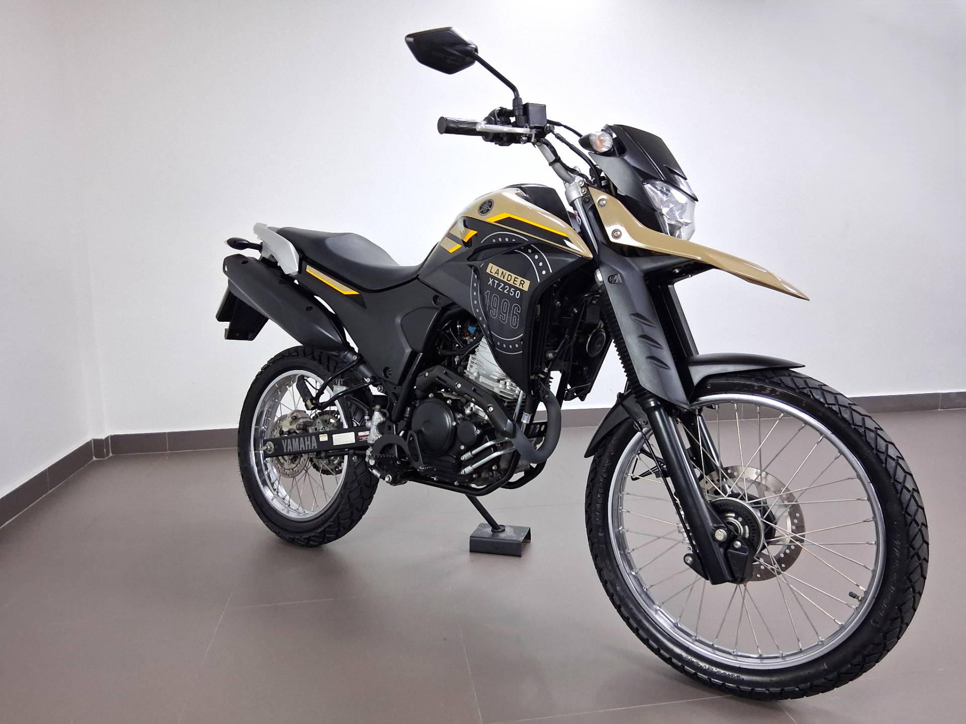 YAMAHA XTZ 250 LANDER CONNECTED