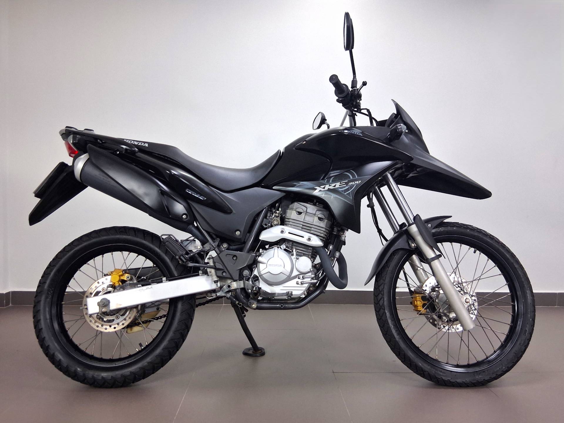 HONDA XRE 300 SAHARA