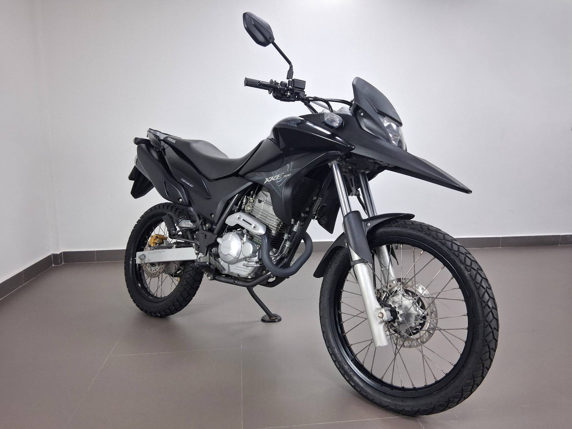 HONDA XRE 300 SAHARA