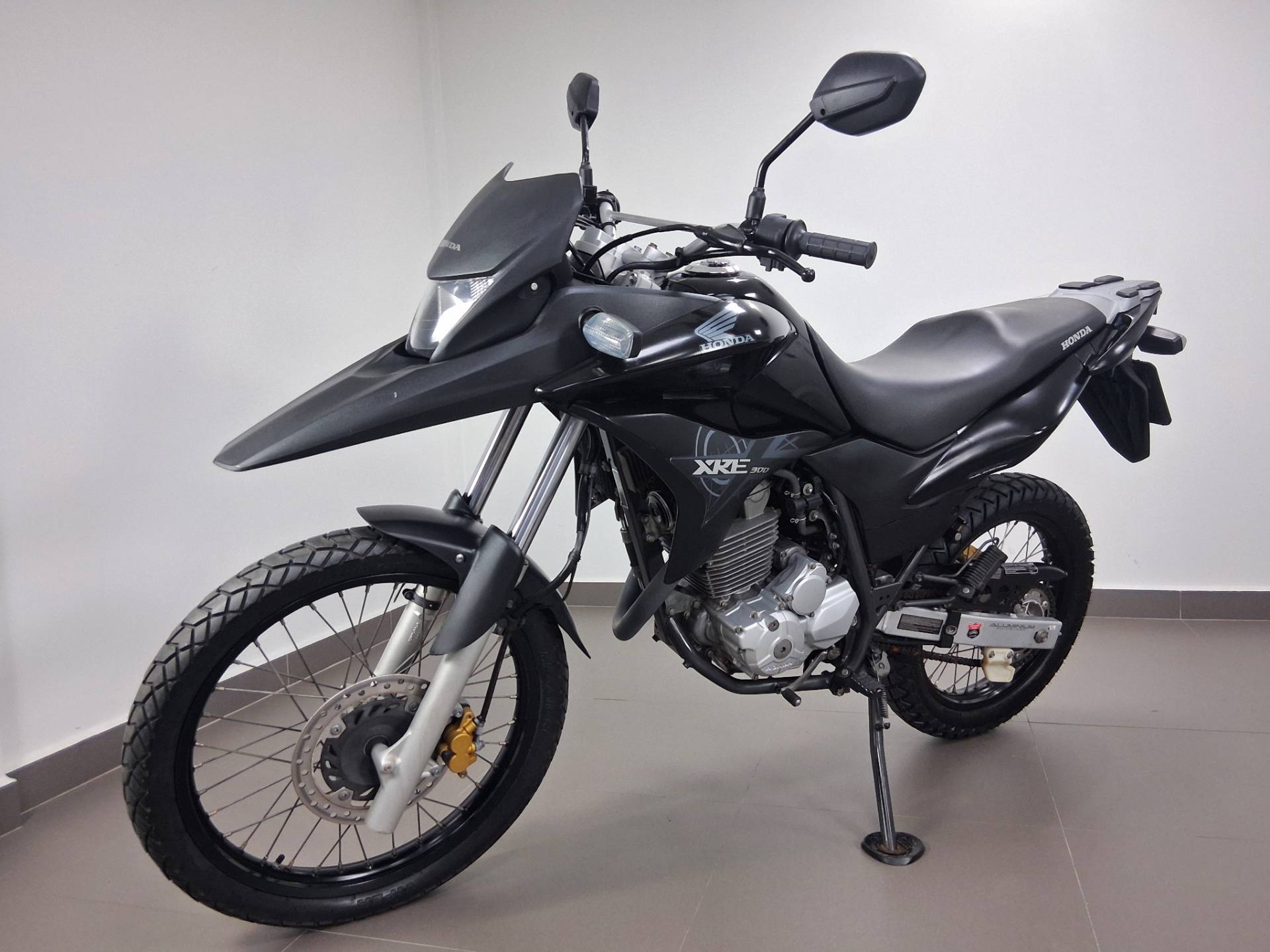 HONDA XRE 300 SAHARA
