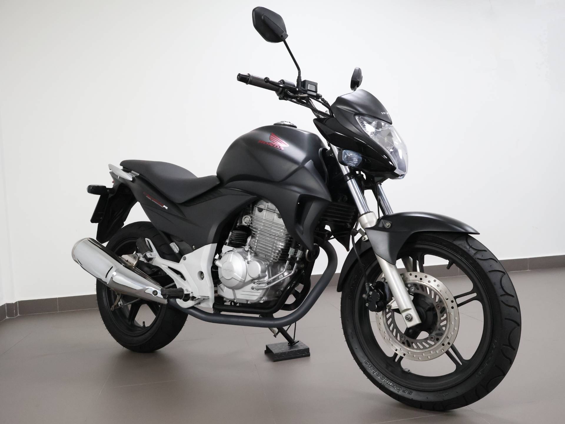 HONDA CB 300R