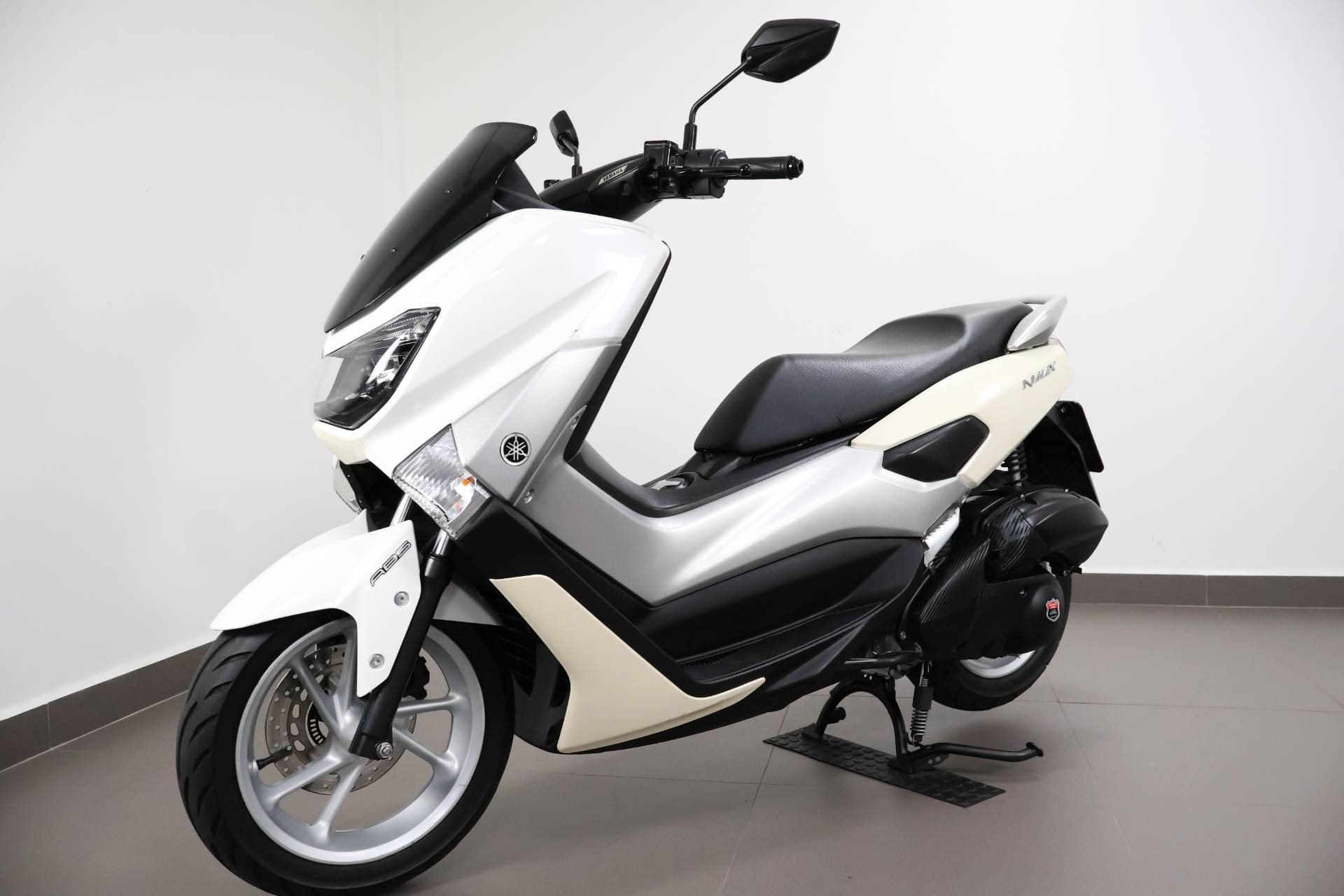 YAMAHA NMAX 160 ABS