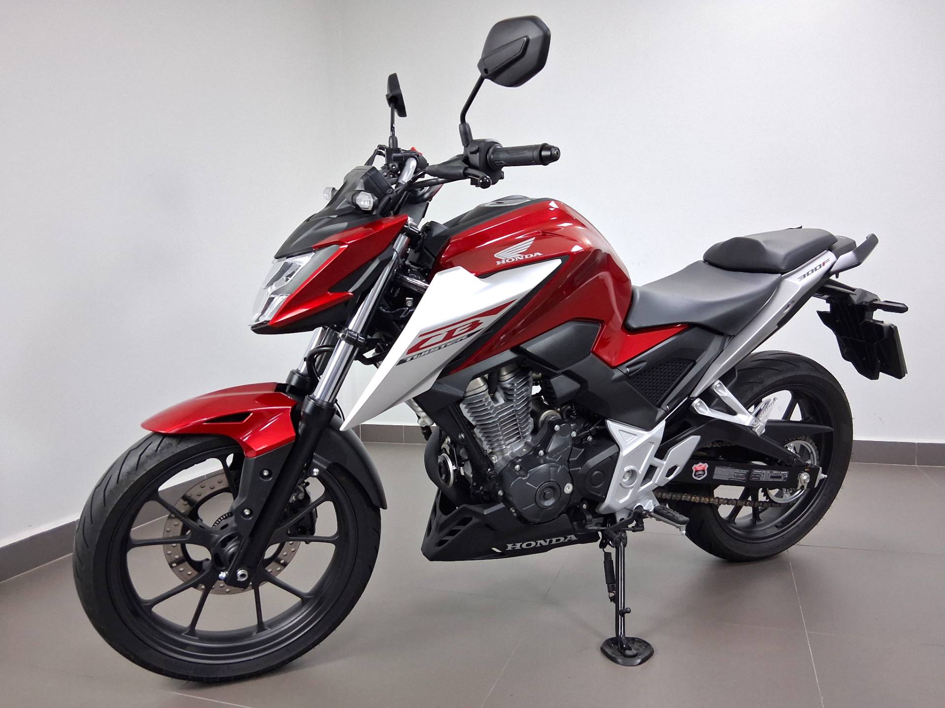 HONDA CB 300F TWISTER CBS