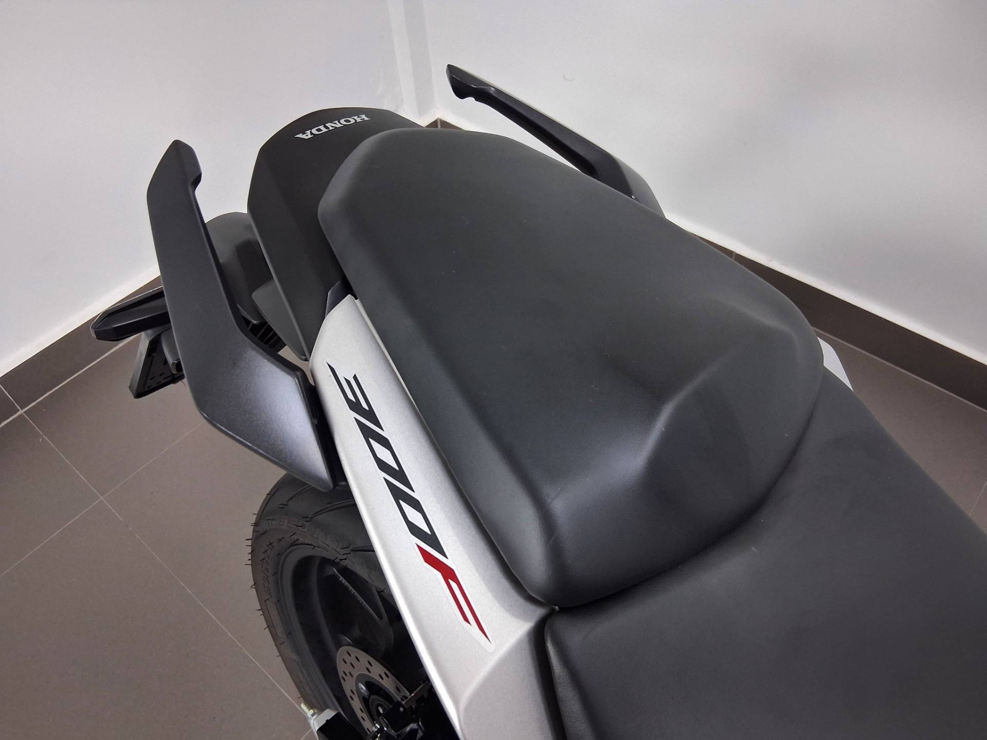 HONDA CB 300F TWISTER CBS