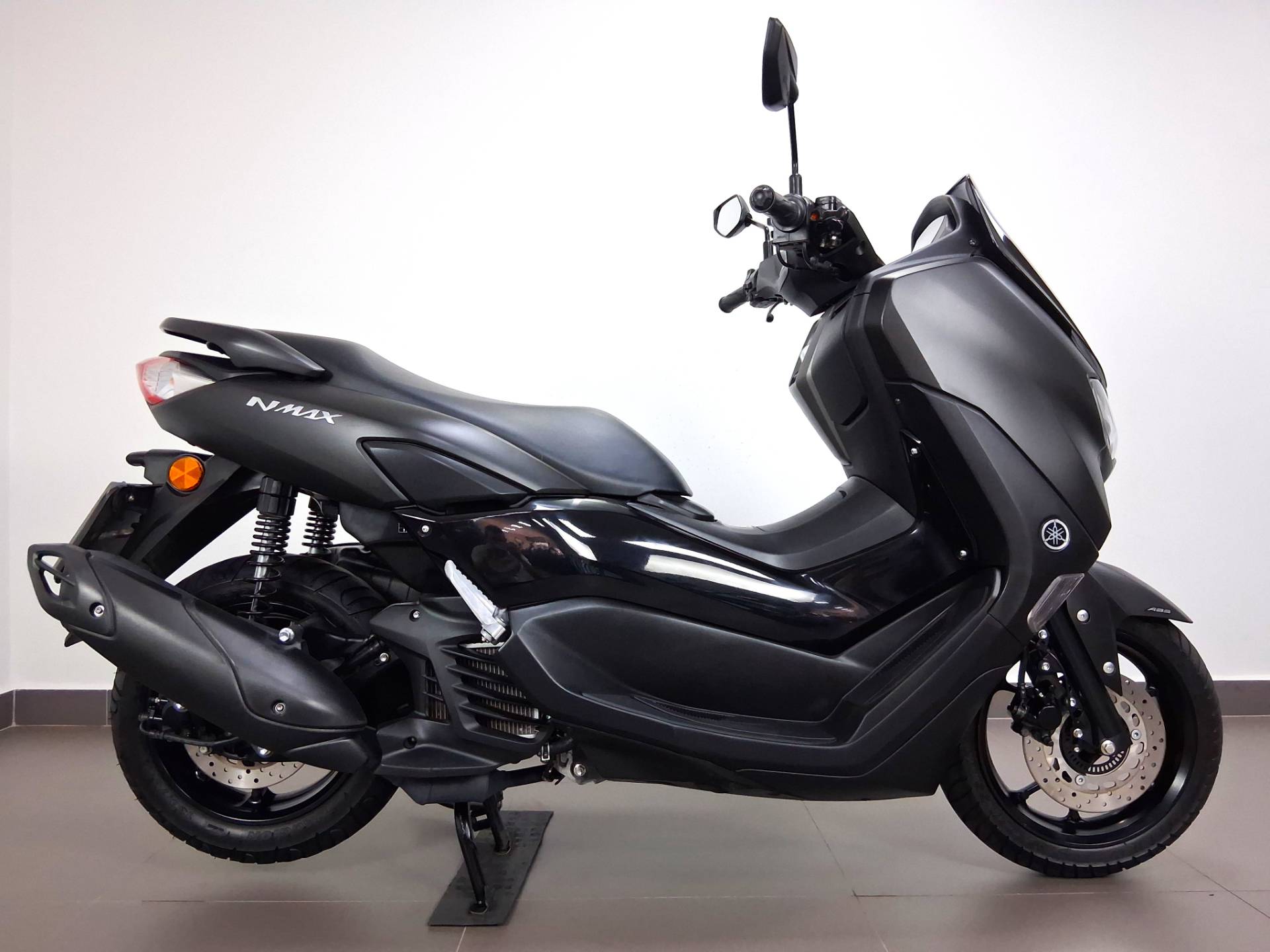 YAMAHA NMAX 160 ABS