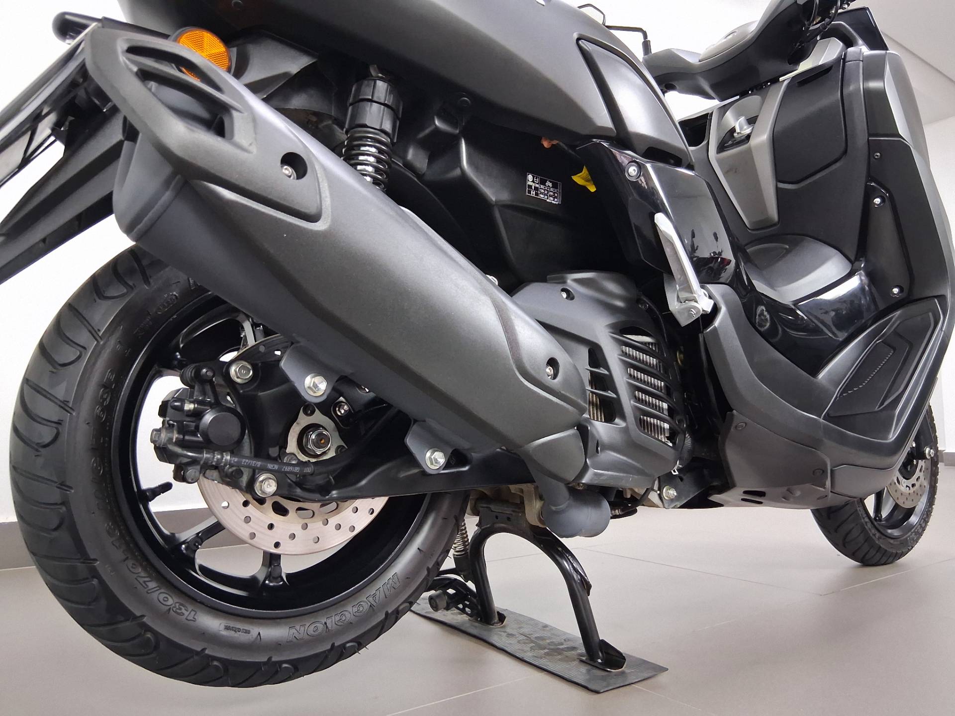 YAMAHA NMAX 160 ABS