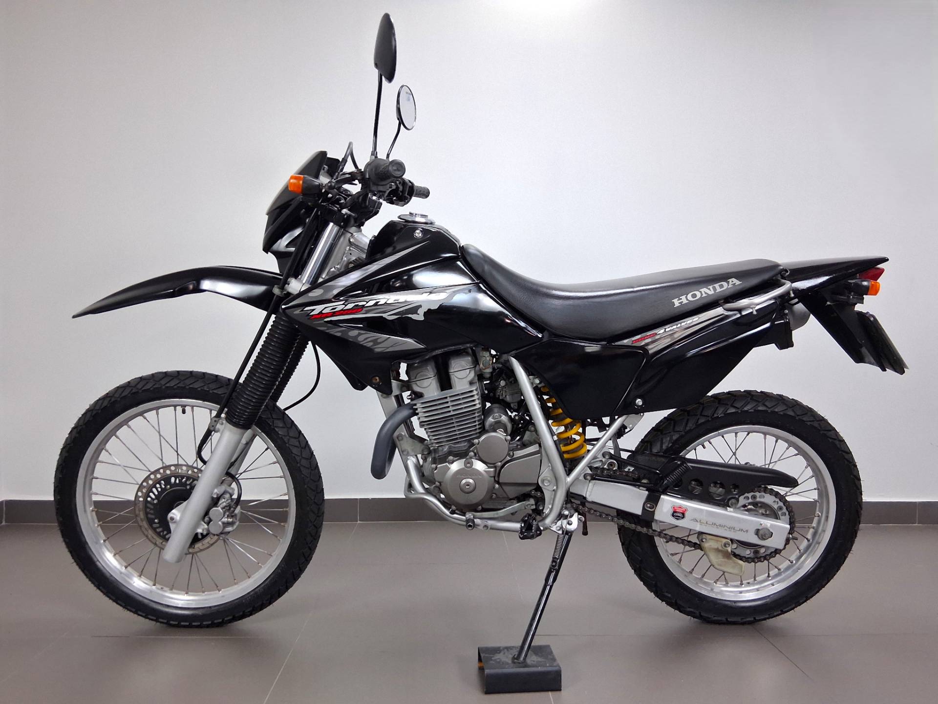 HONDA XR 250 TORNADO