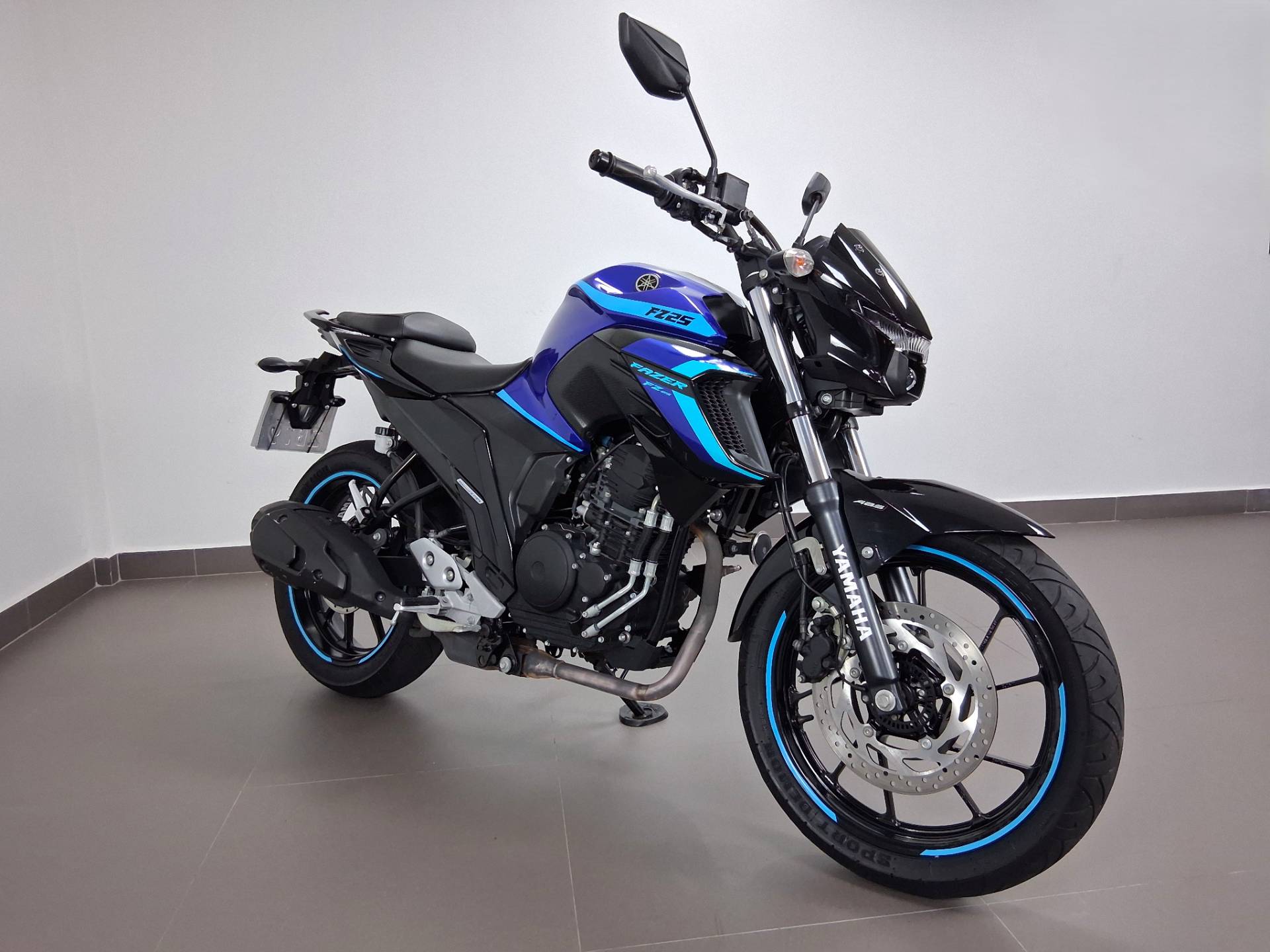 YAMAHA FZ25 FAZER ABS