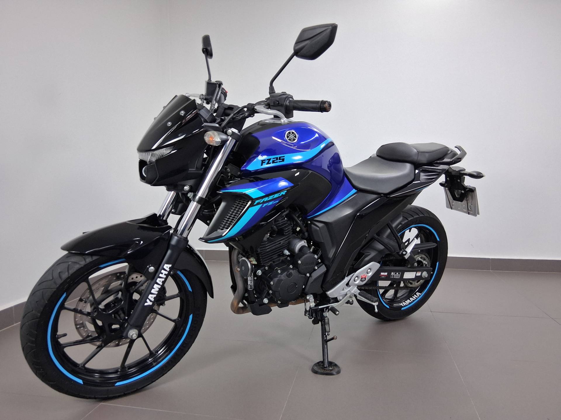 YAMAHA FZ25 FAZER ABS