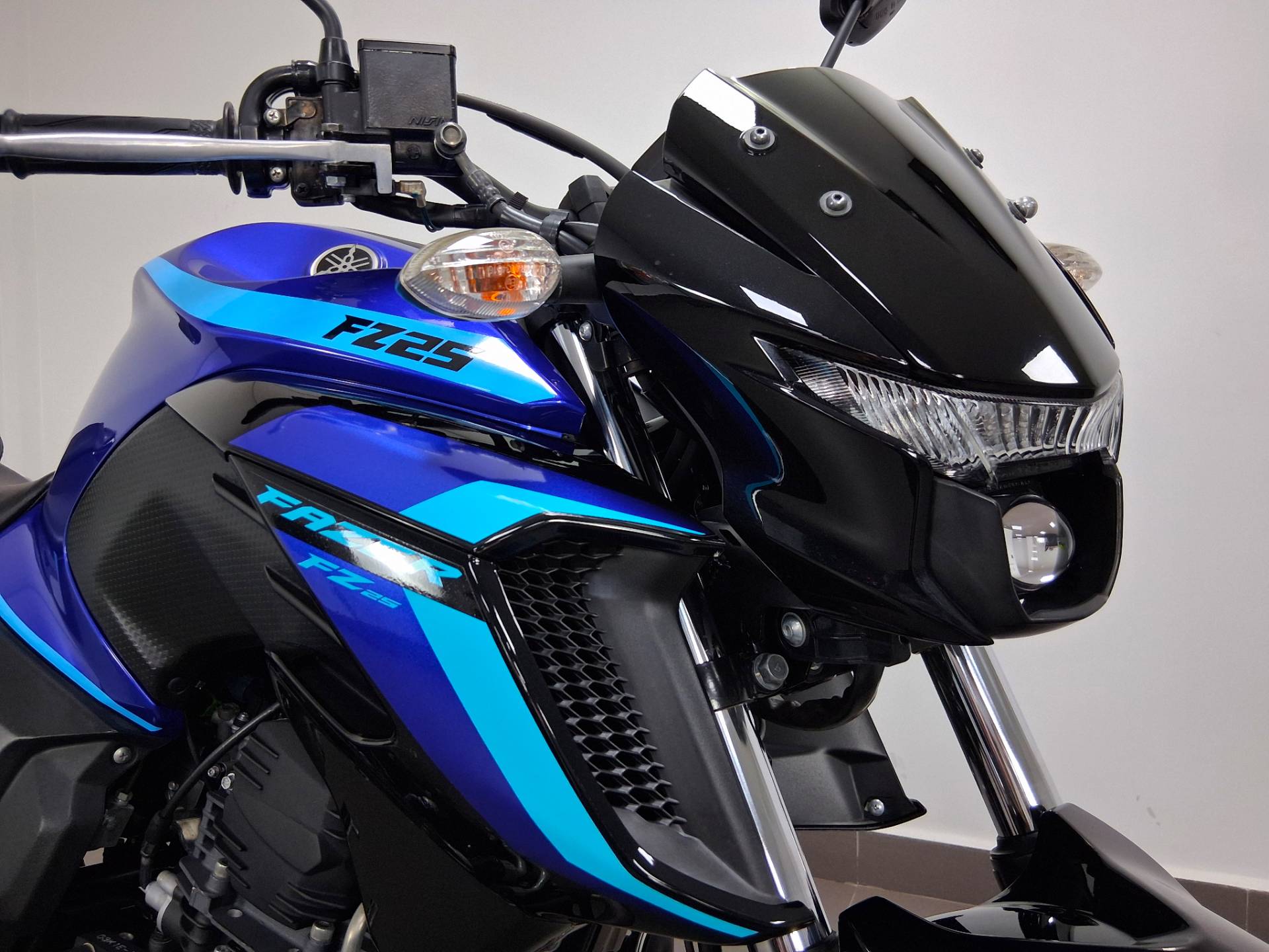 YAMAHA FZ25 FAZER ABS