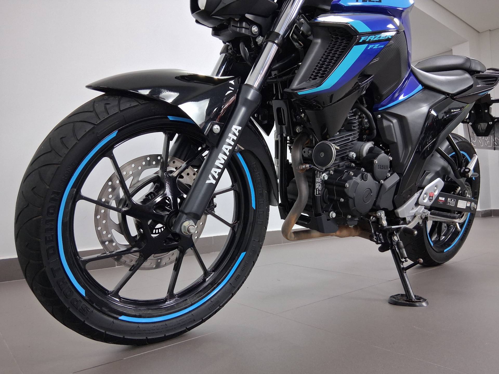 YAMAHA FZ25 FAZER ABS