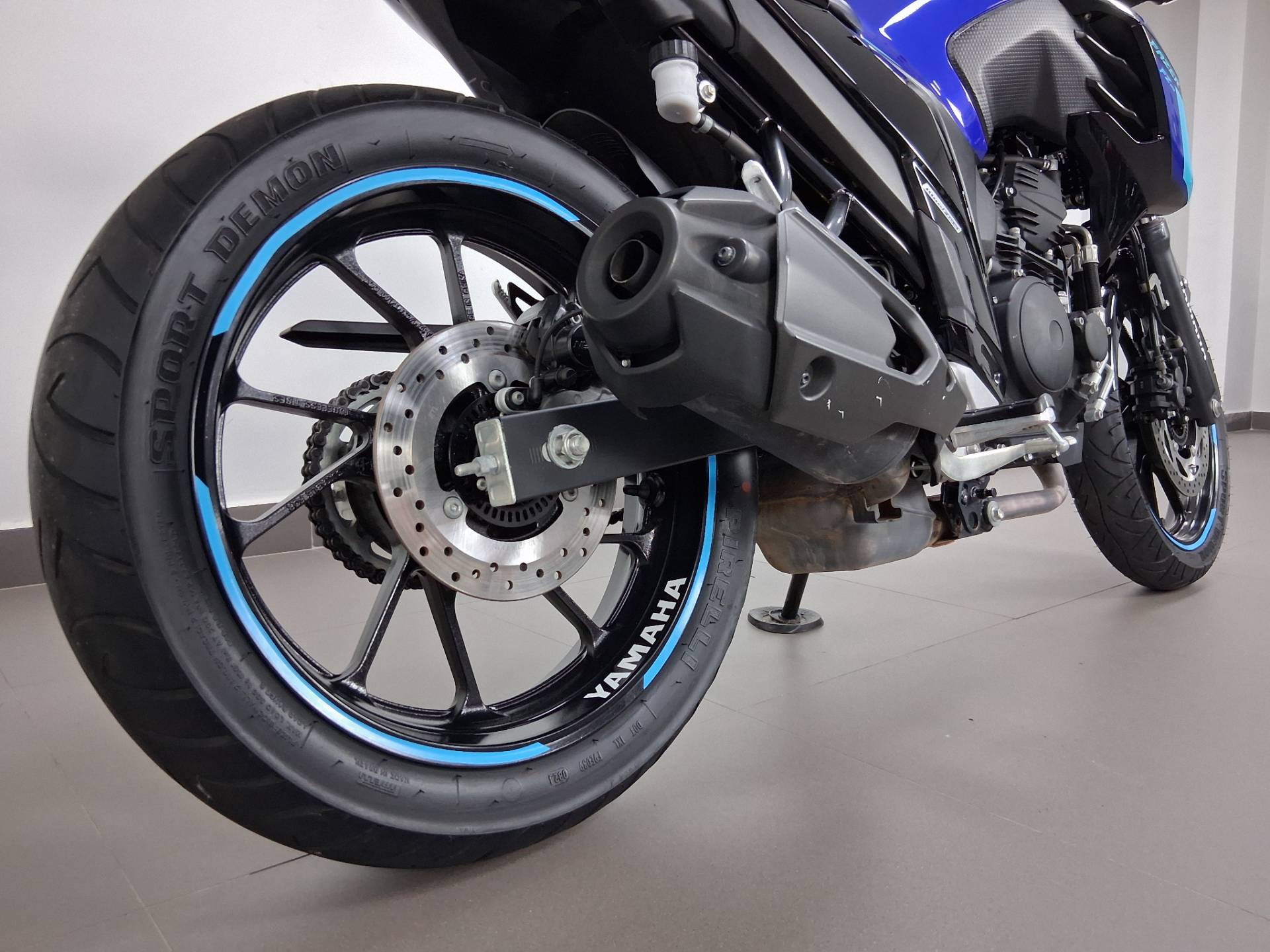 YAMAHA FZ25 FAZER ABS