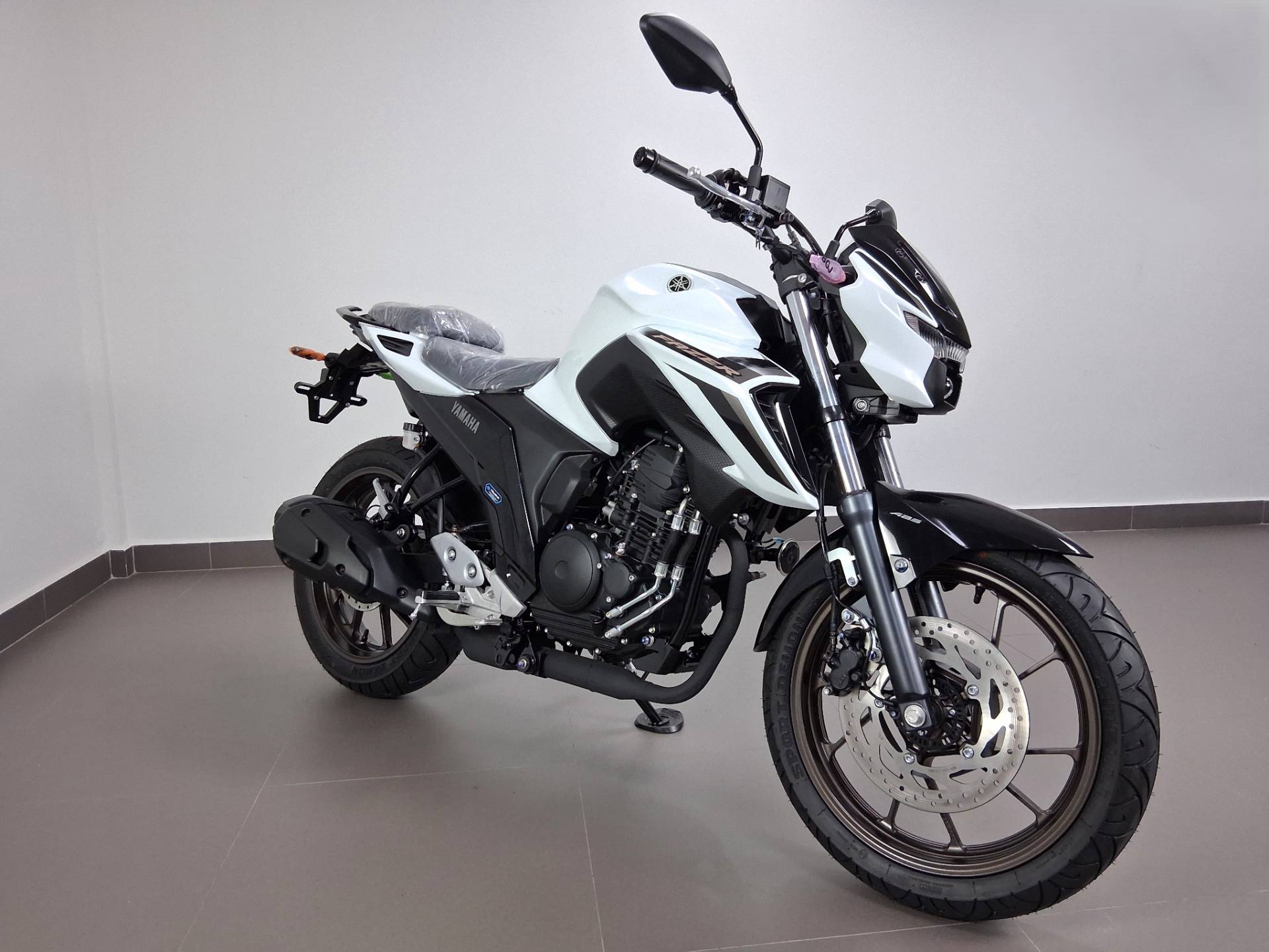 YAMAHA FZ25 FAZER CONNECTED ABS