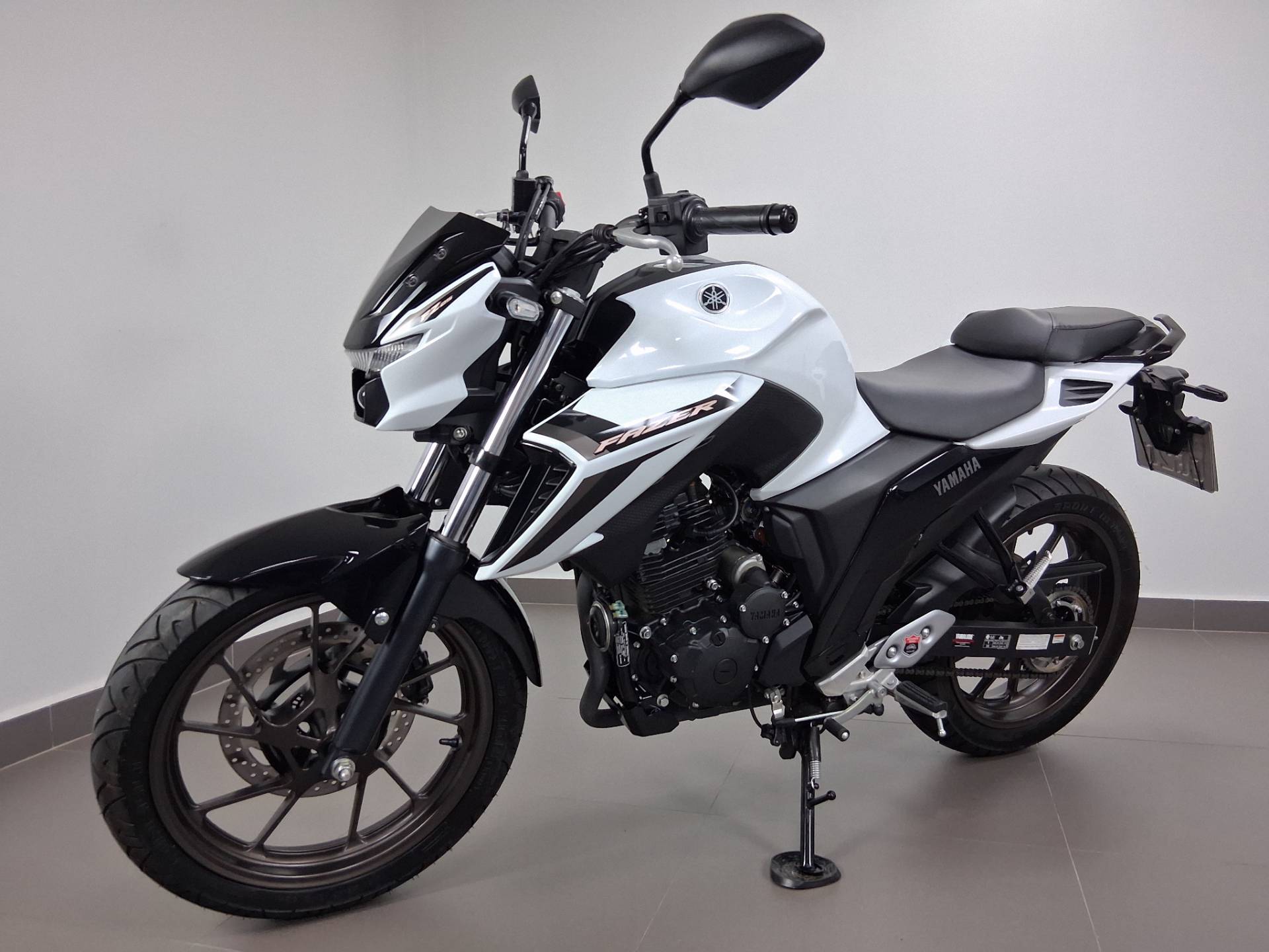 YAMAHA FZ25 FAZER CONNECTED ABS