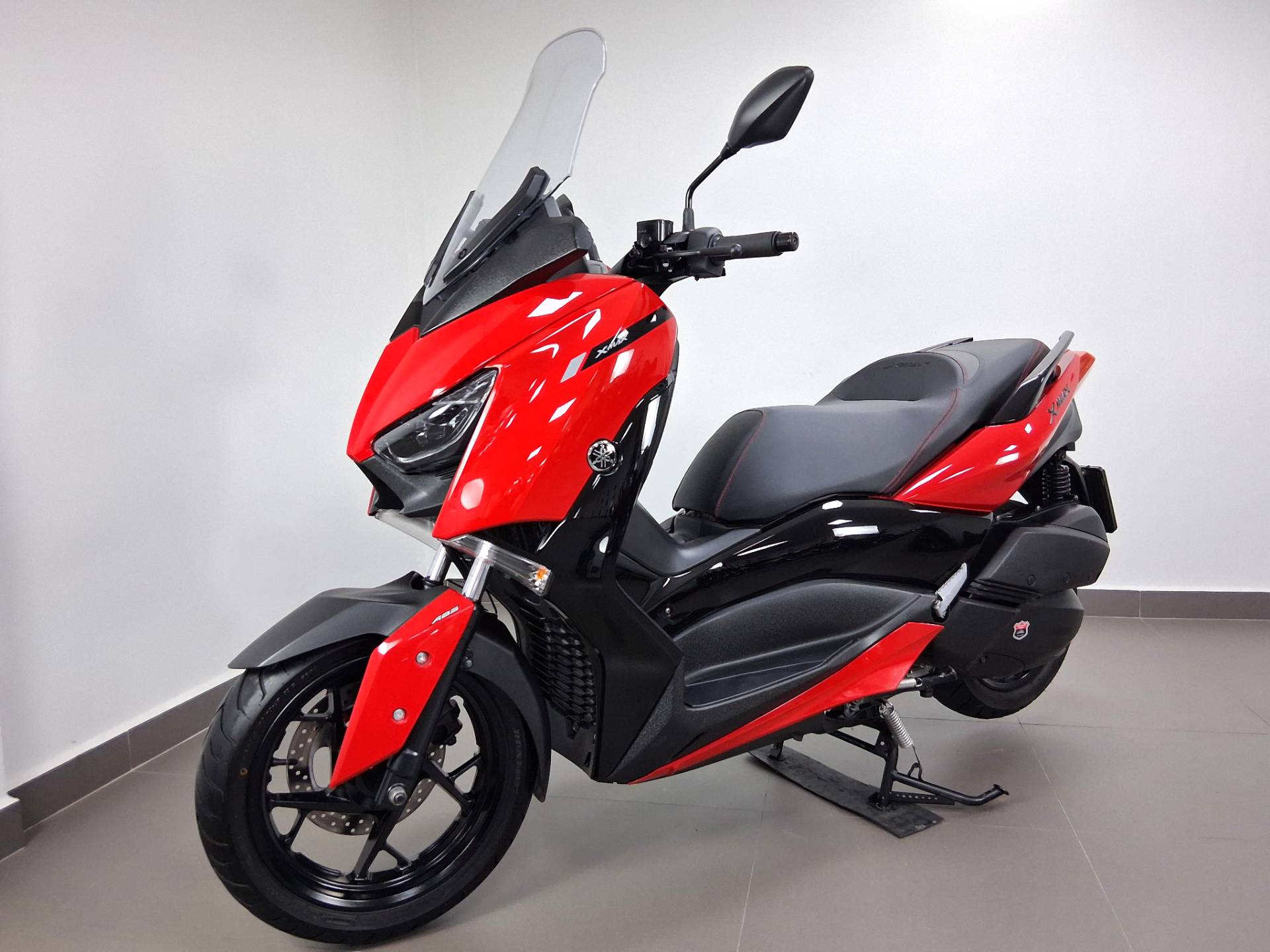 YAMAHA XMAX ABS