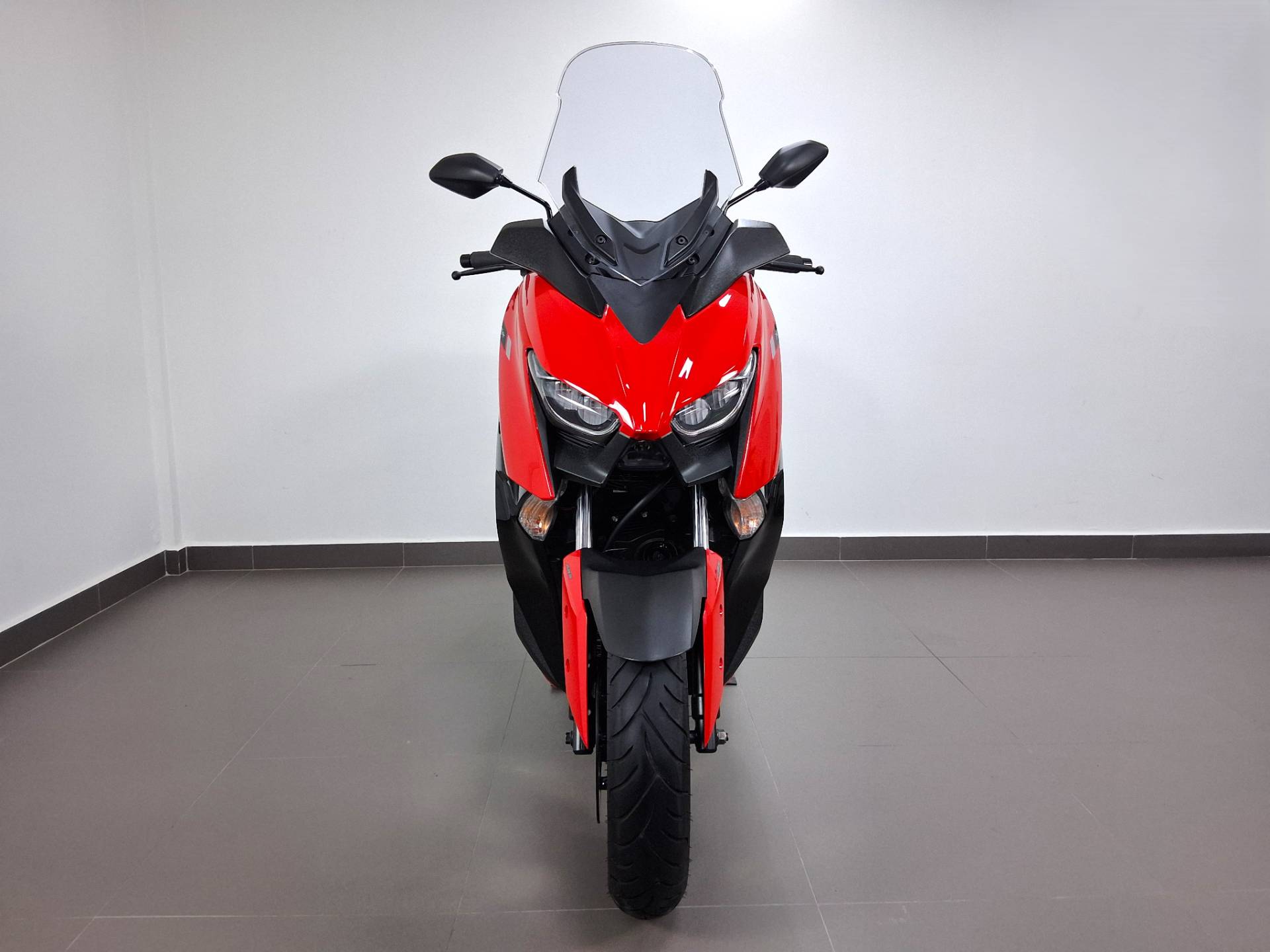 YAMAHA XMAX ABS