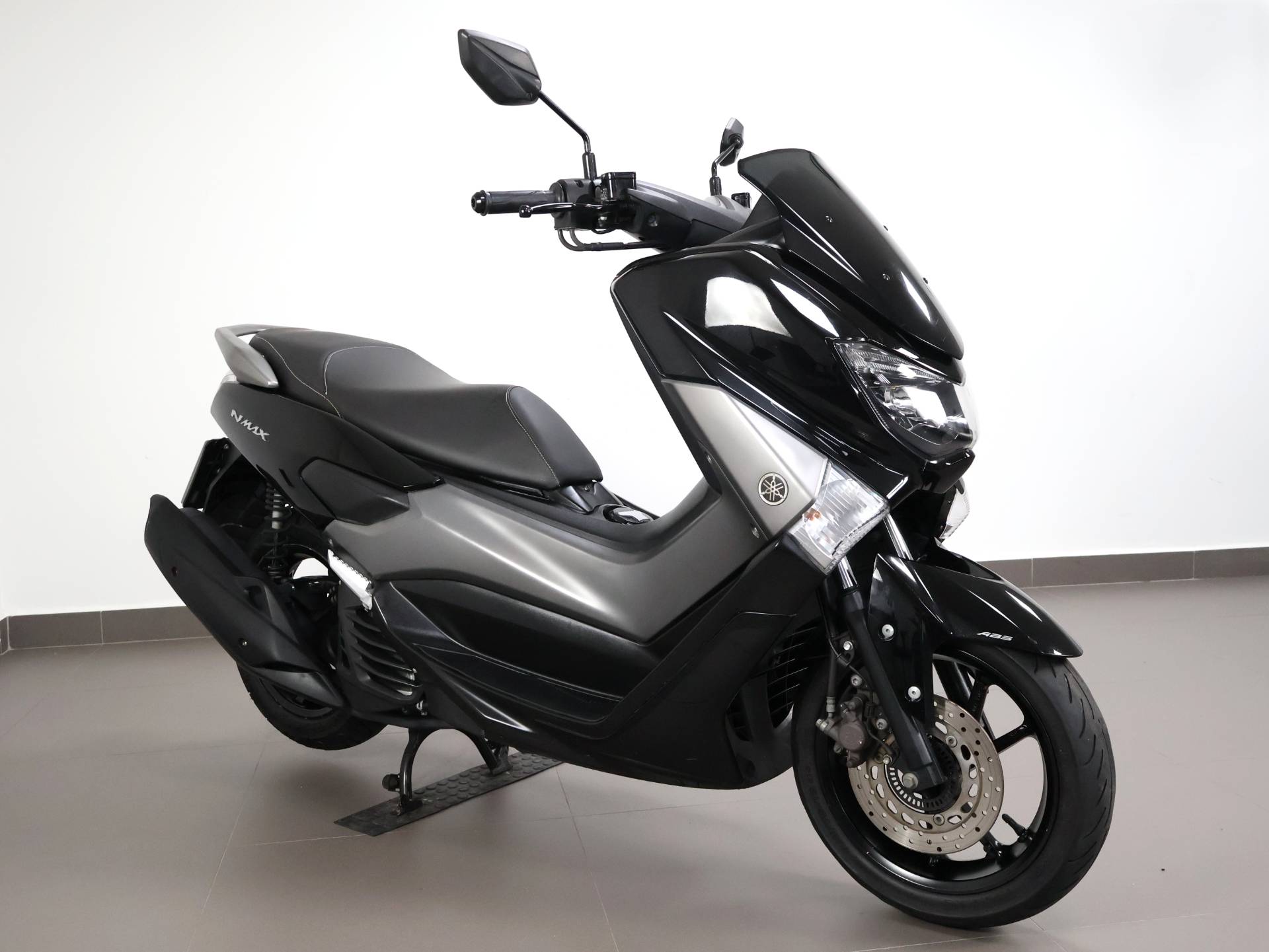 YAMAHA NMAX 160 ABS
