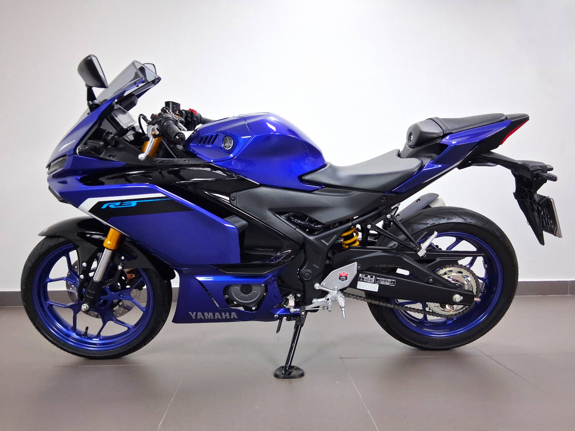 YAMAHA YZF R3 ABS CONNECTED