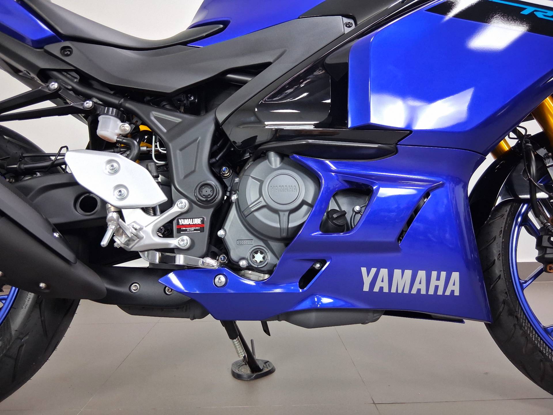 YAMAHA YZF R3 ABS CONNECTED