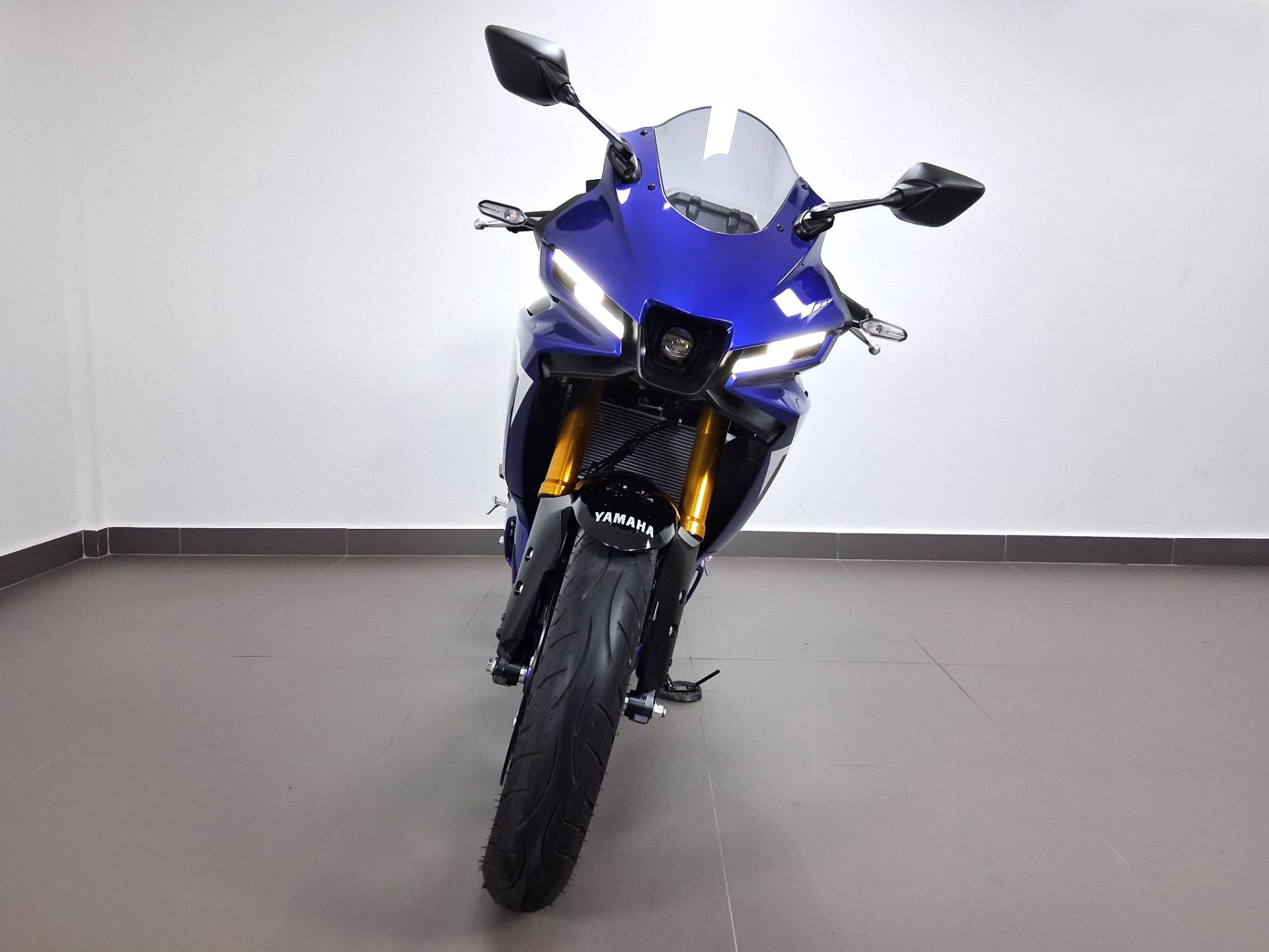YAMAHA YZF R3 ABS CONNECTED