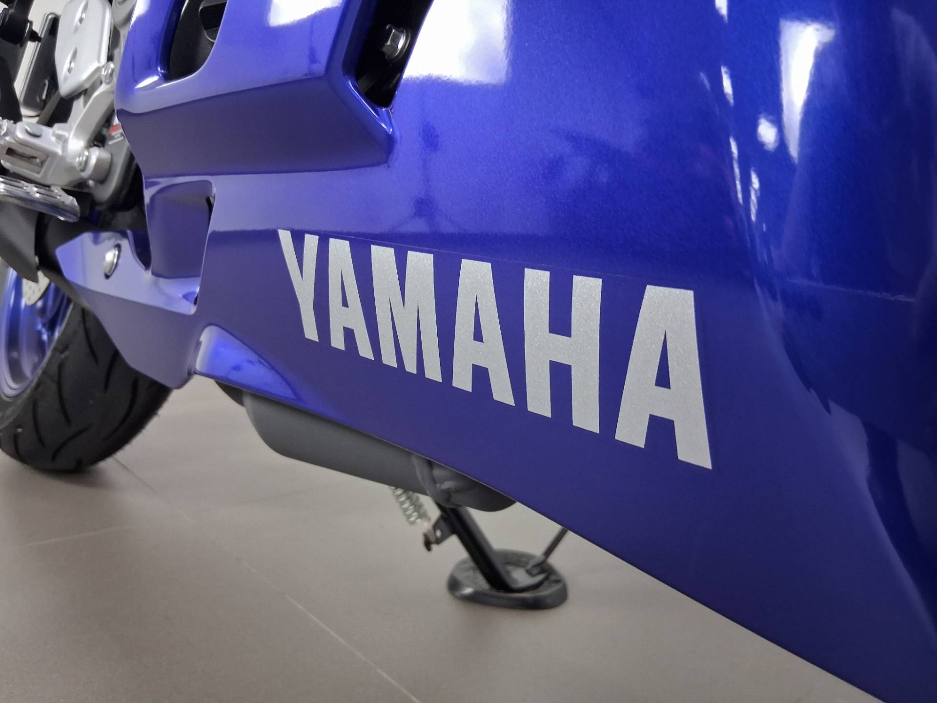 YAMAHA YZF R3 ABS CONNECTED