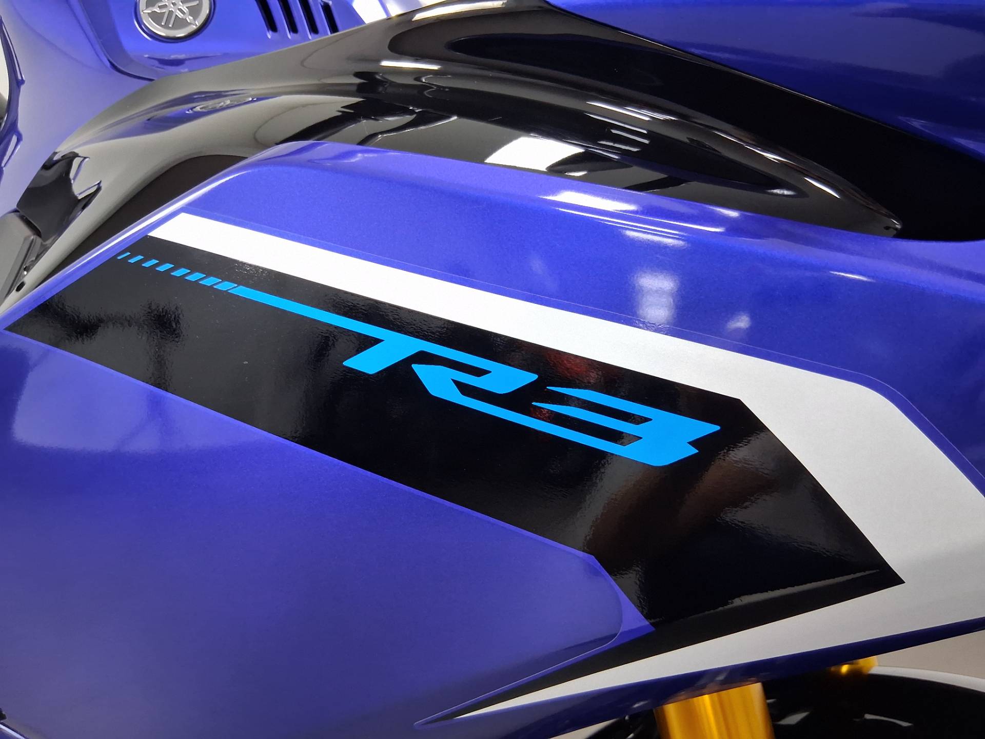 YAMAHA YZF R3 ABS CONNECTED