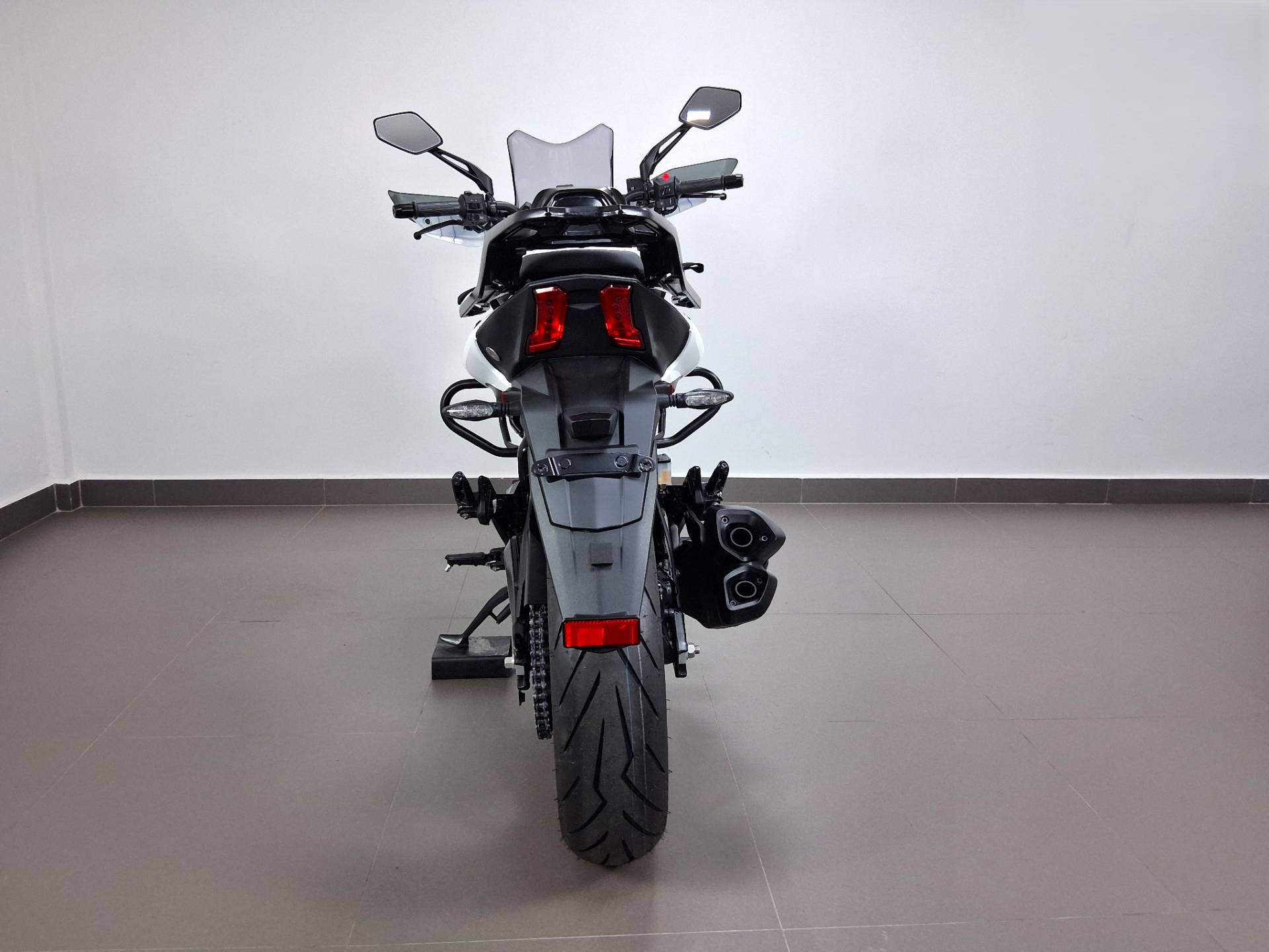 BAJAJ DOMINAR 400