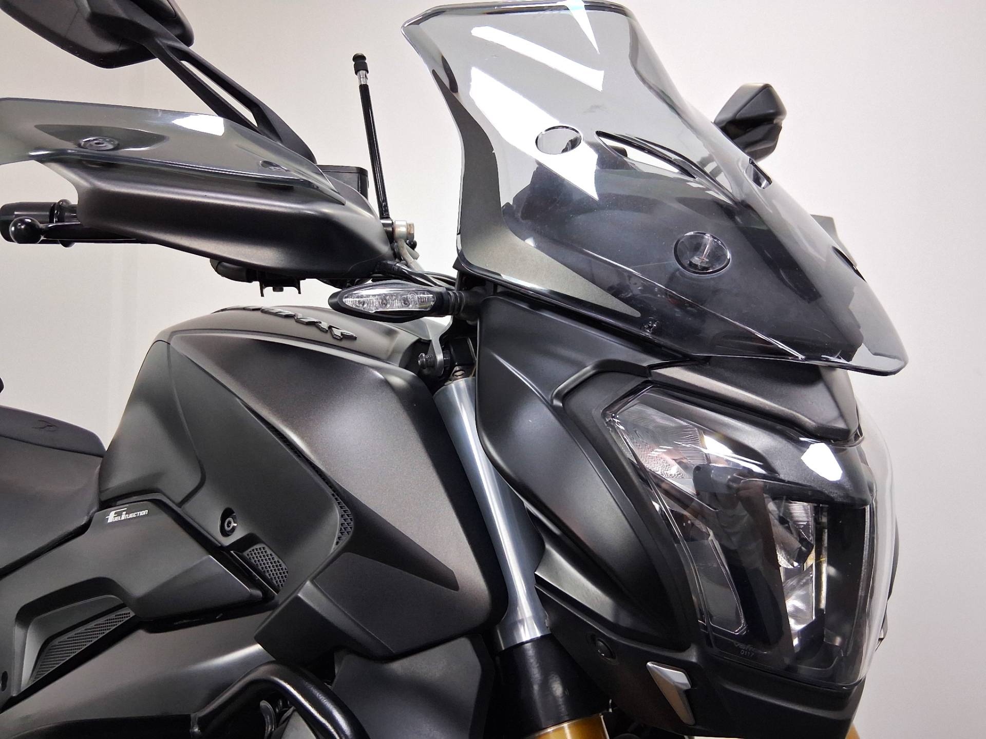BAJAJ DOMINAR 400