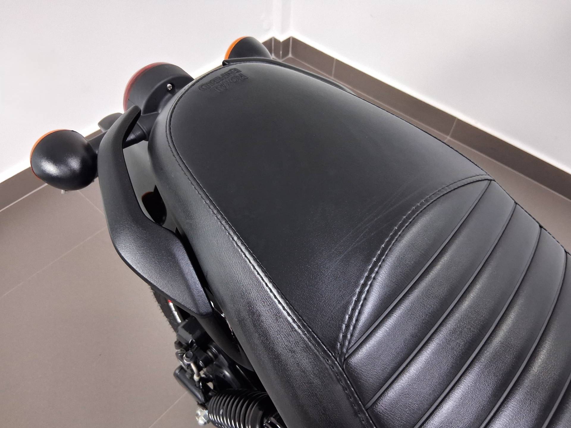 ROYAL ENFIELD HUNTER 350