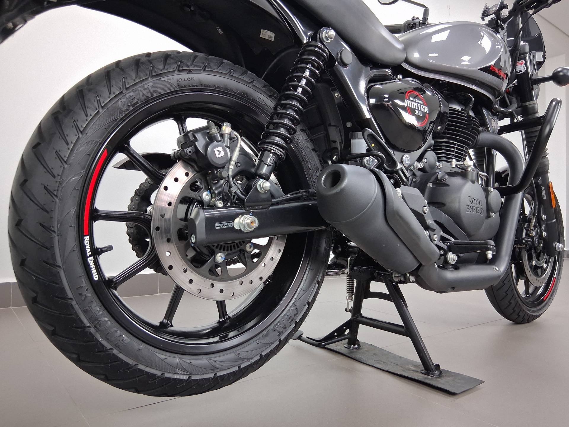 ROYAL ENFIELD HUNTER 350
