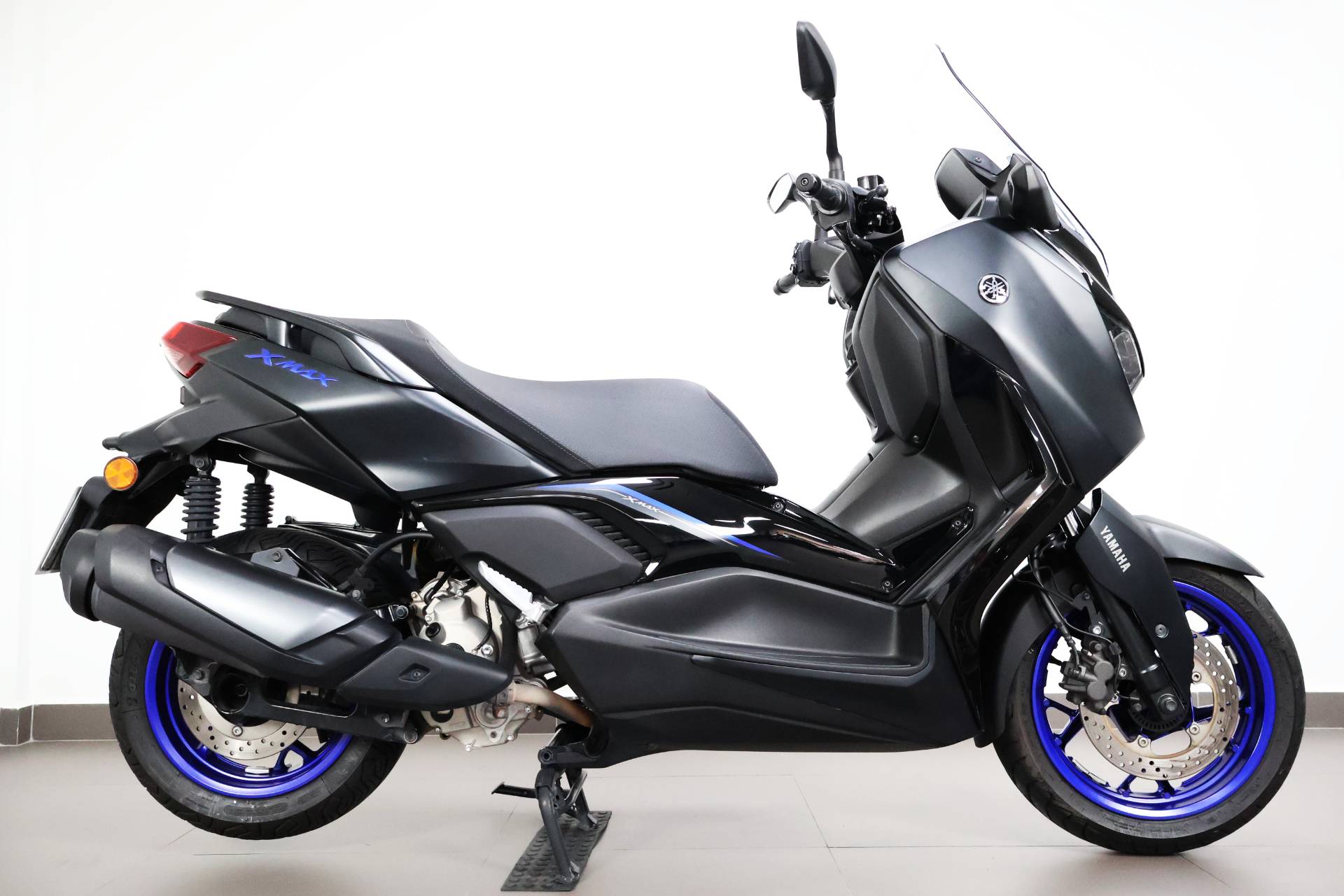 YAMAHA XMAX 300 CONNECTED ABS