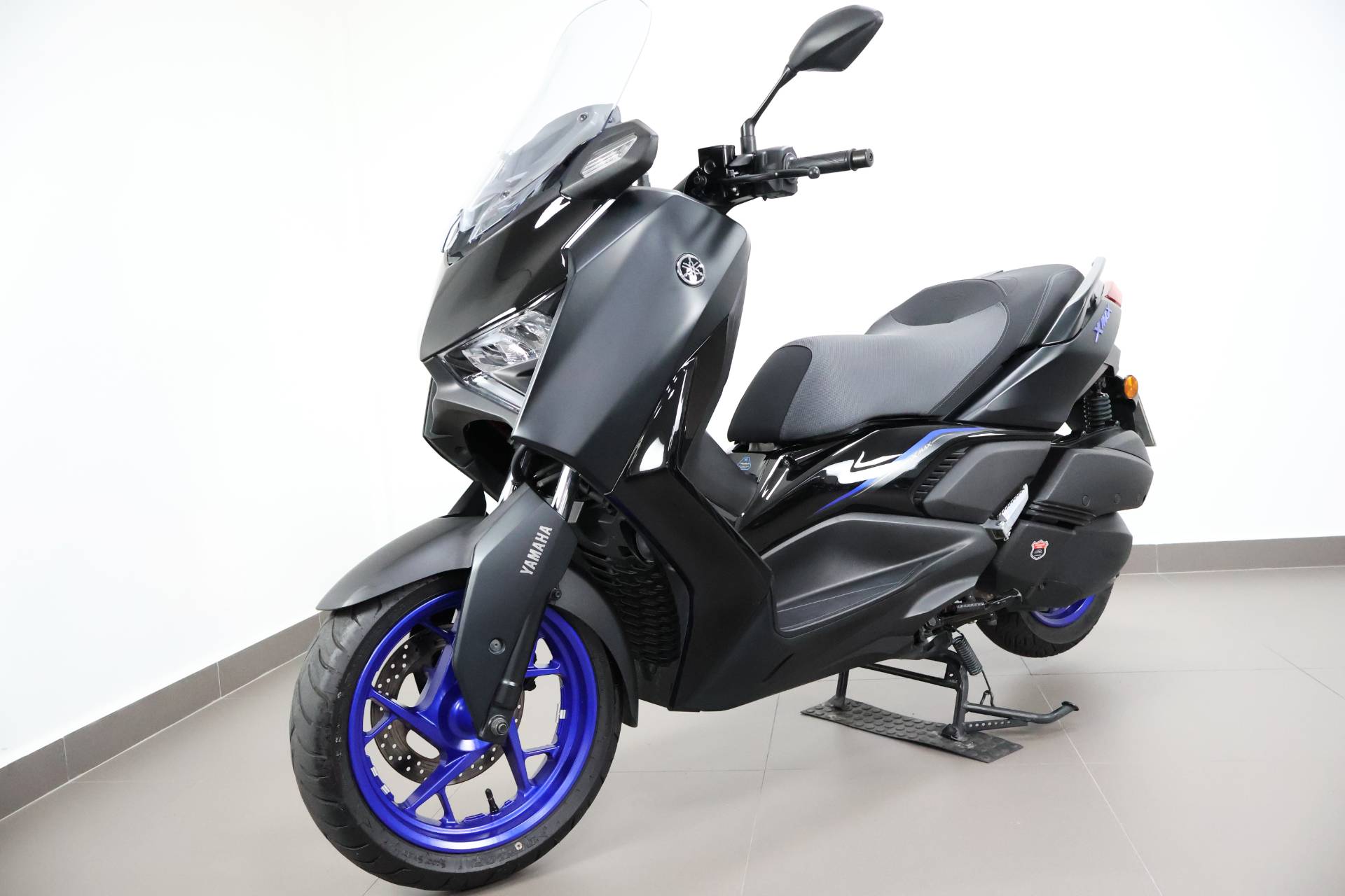 YAMAHA XMAX 300 CONNECTED ABS