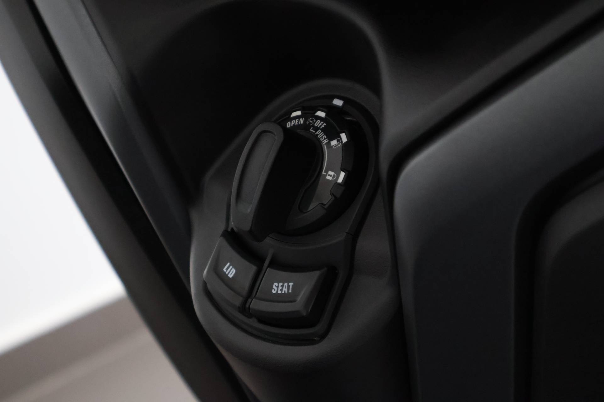 YAMAHA XMAX 300 CONNECTED ABS