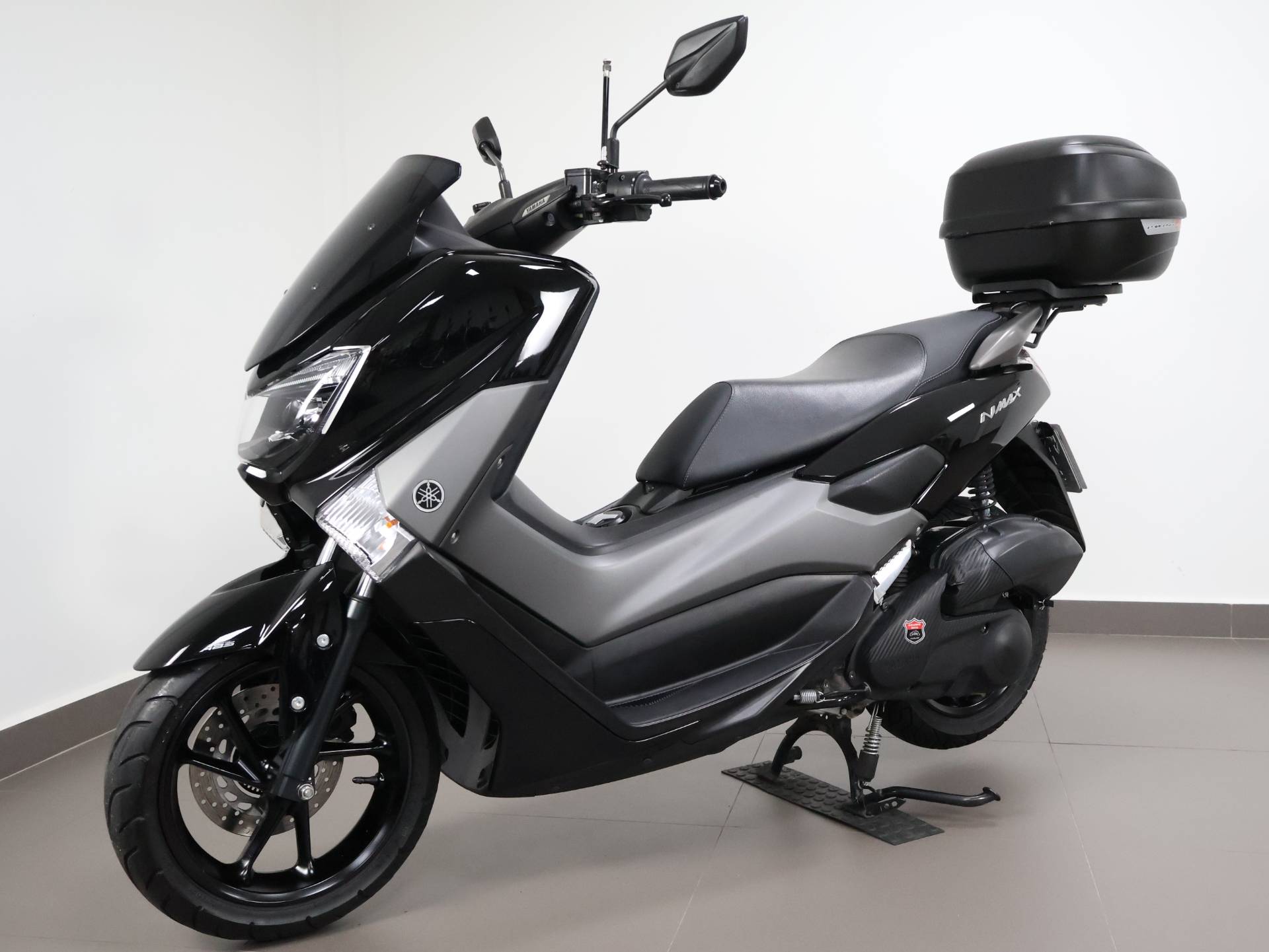 YAMAHA NMAX 160 ABS